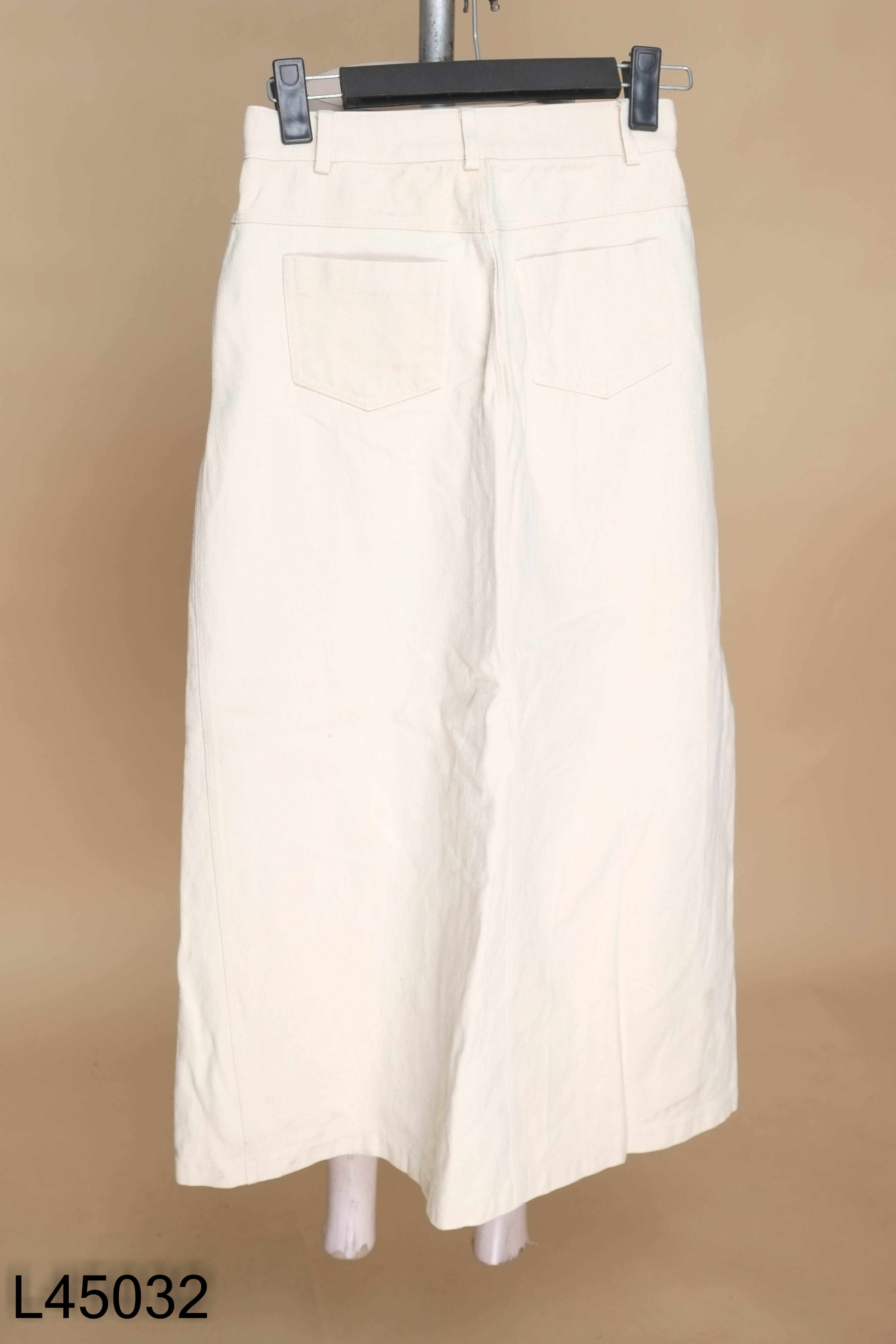 Chân váy jeans be trơn dài