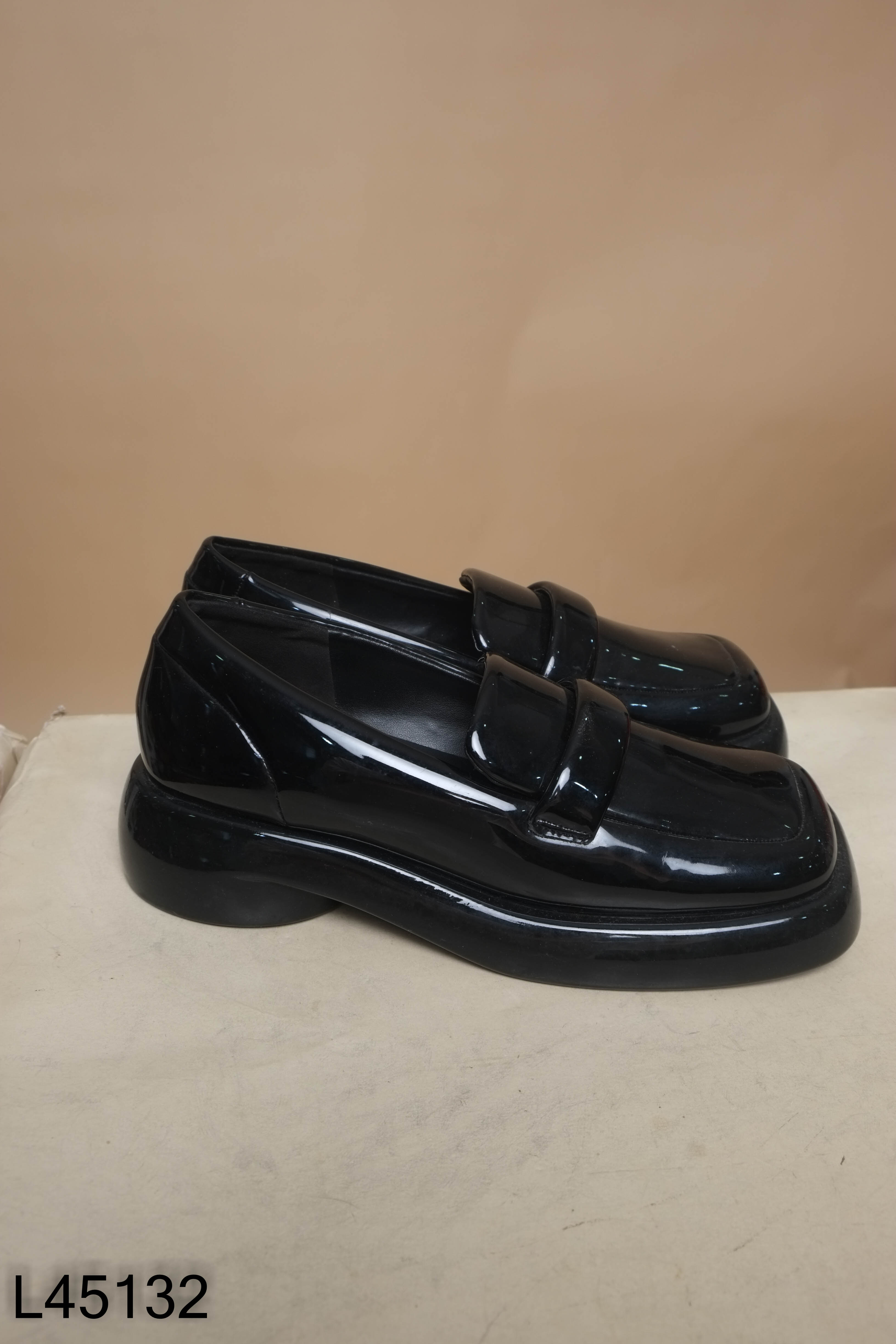 Giày oxford đen