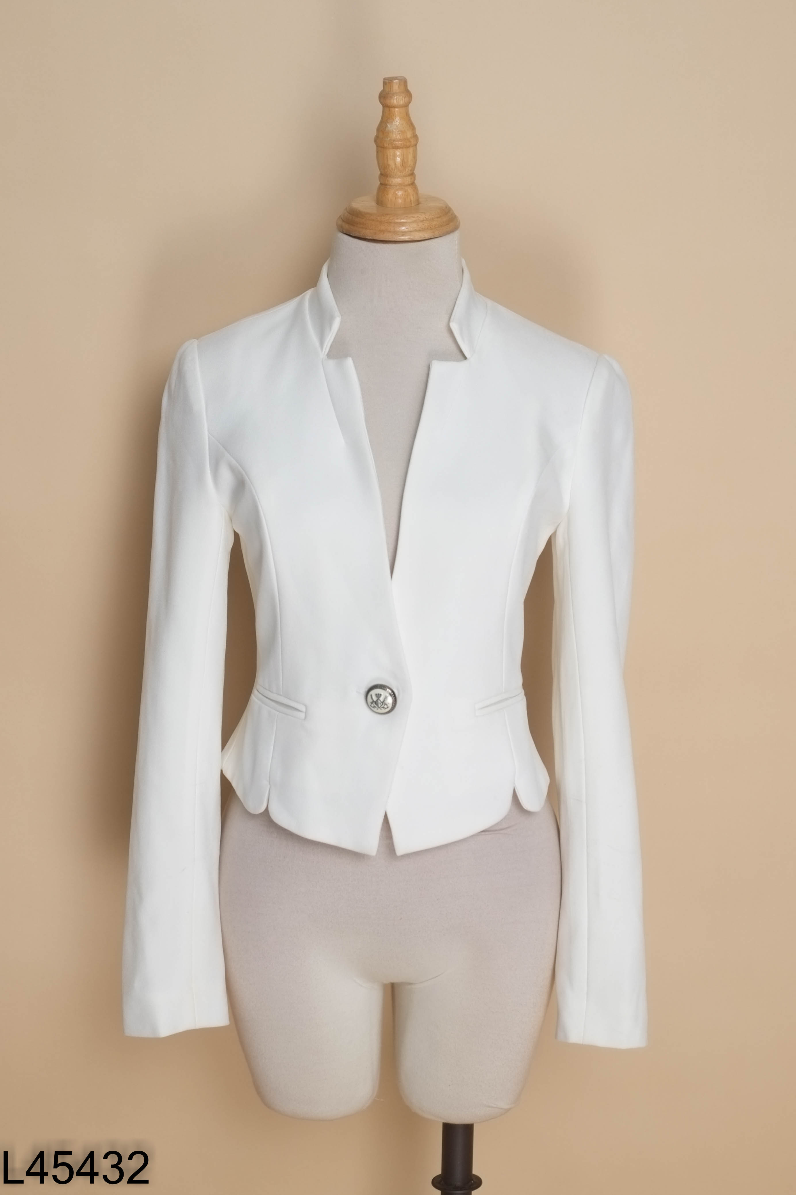 Áo vest nữ trắng BELLUCCI ngắn