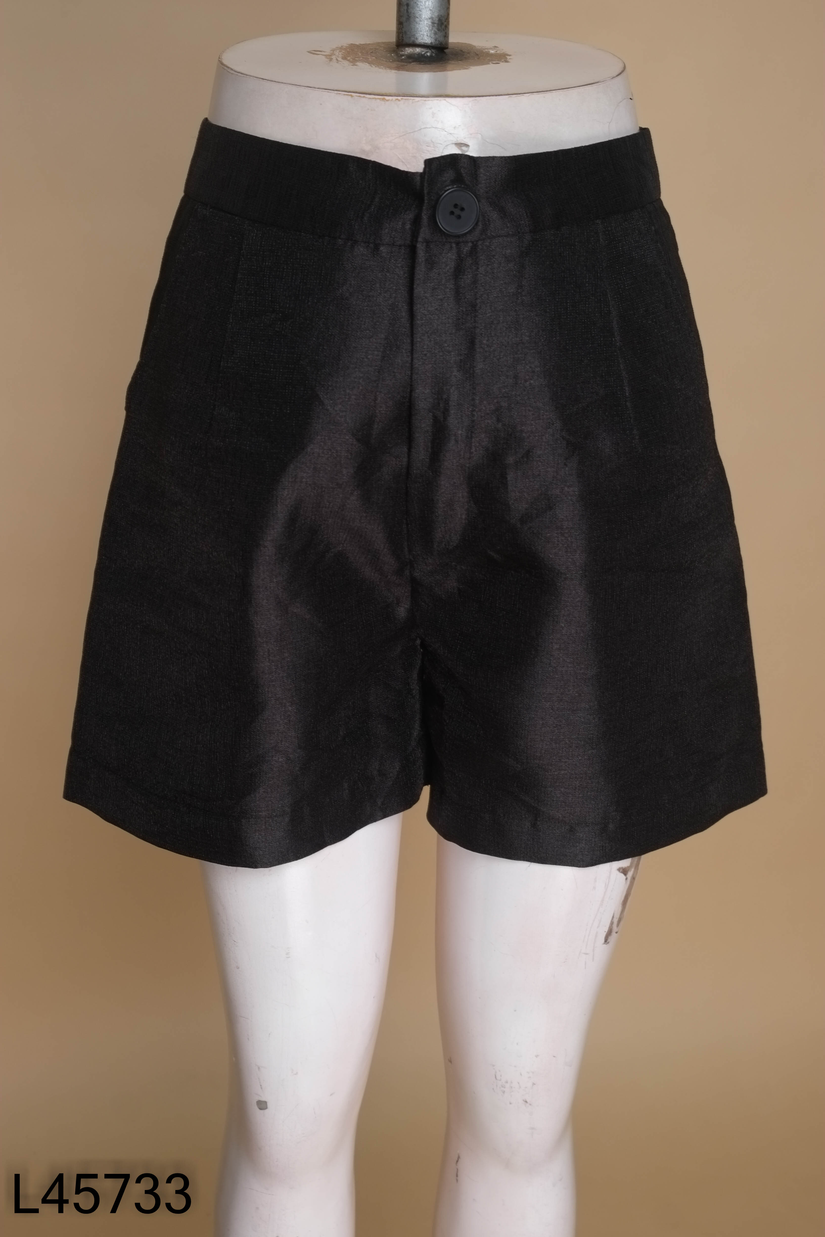 Quần short BLEWBIRD đen
