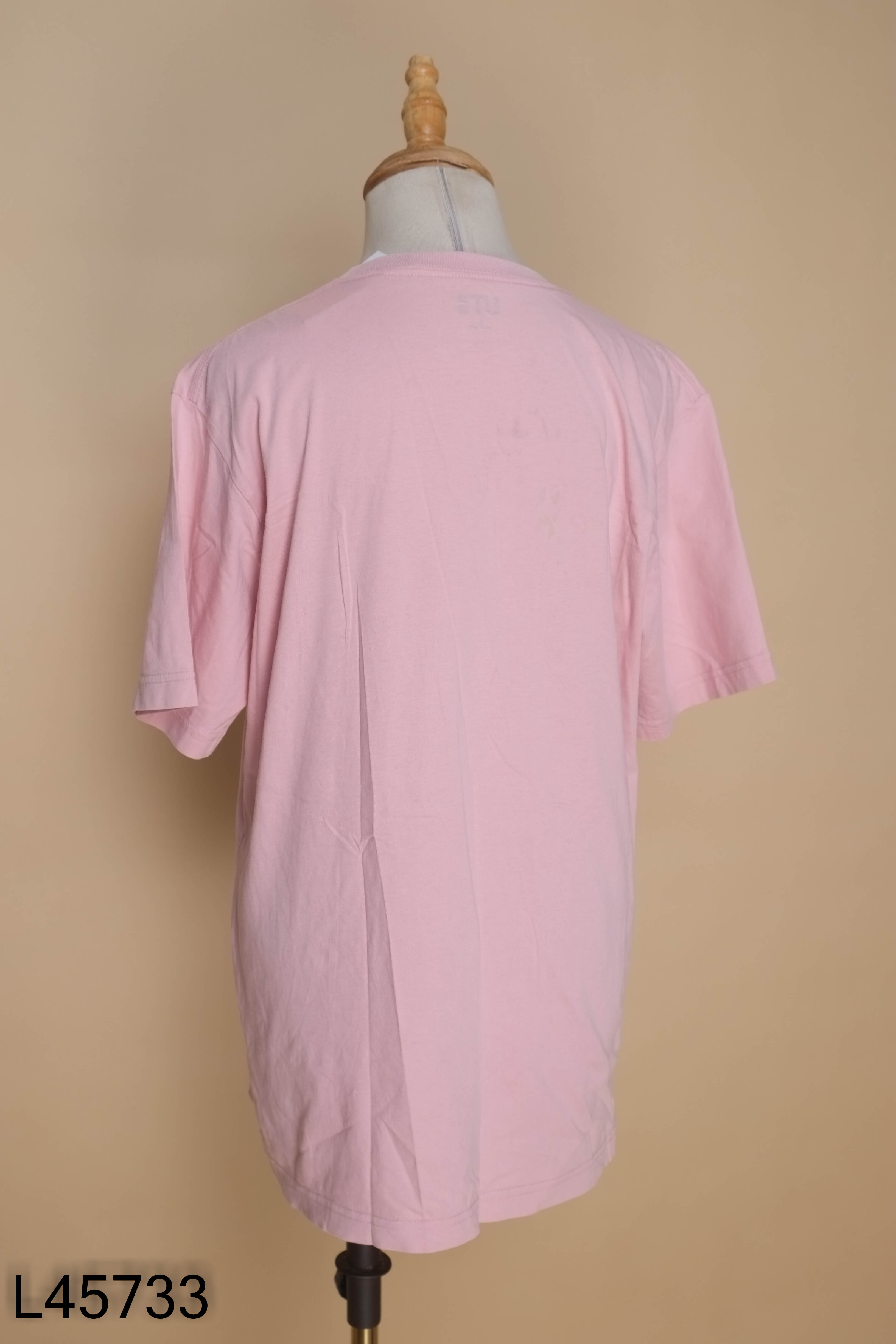 Áo thun UNIQLO hồng in động vật