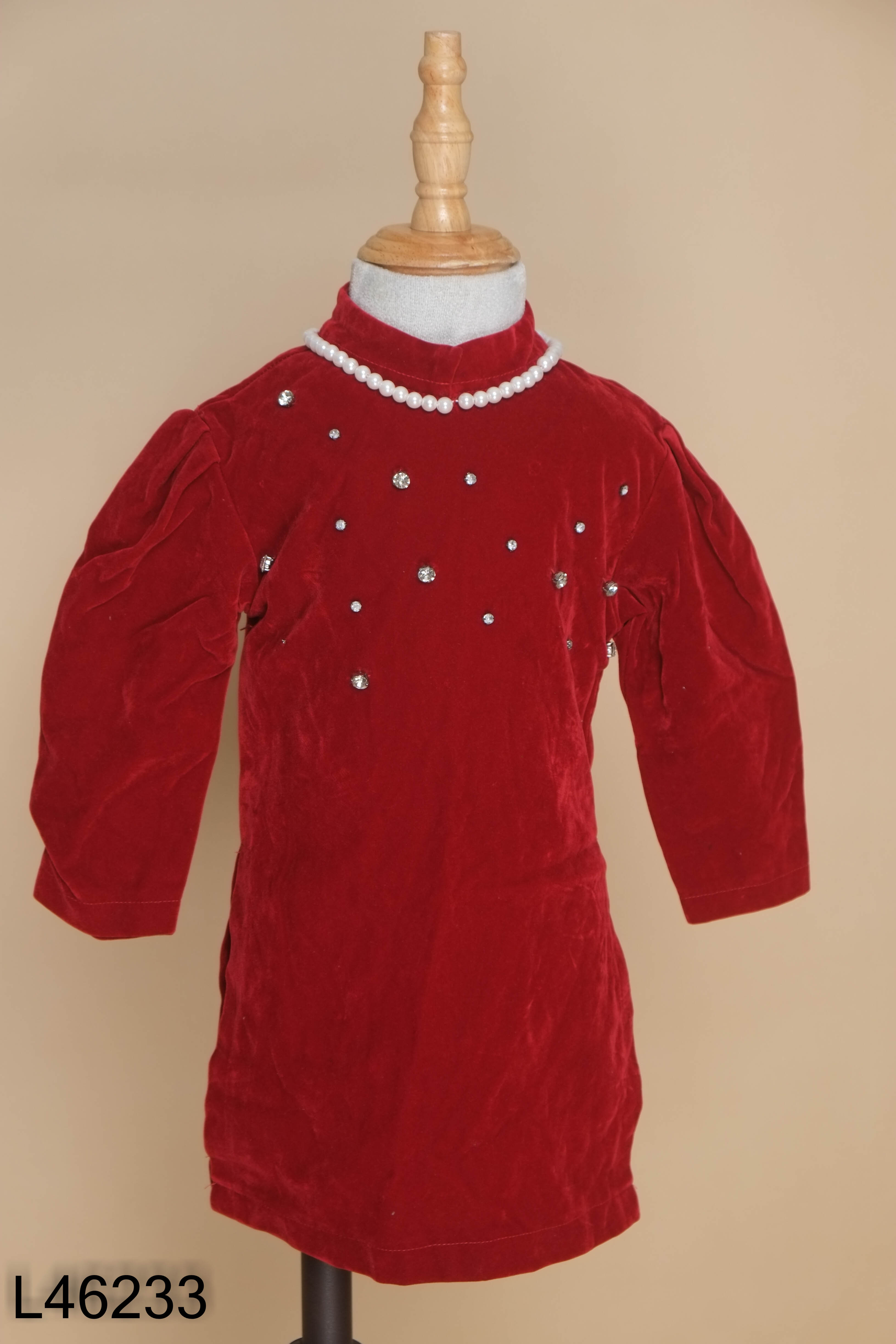 Áo nhung đỏ đính cổ ngọc kids