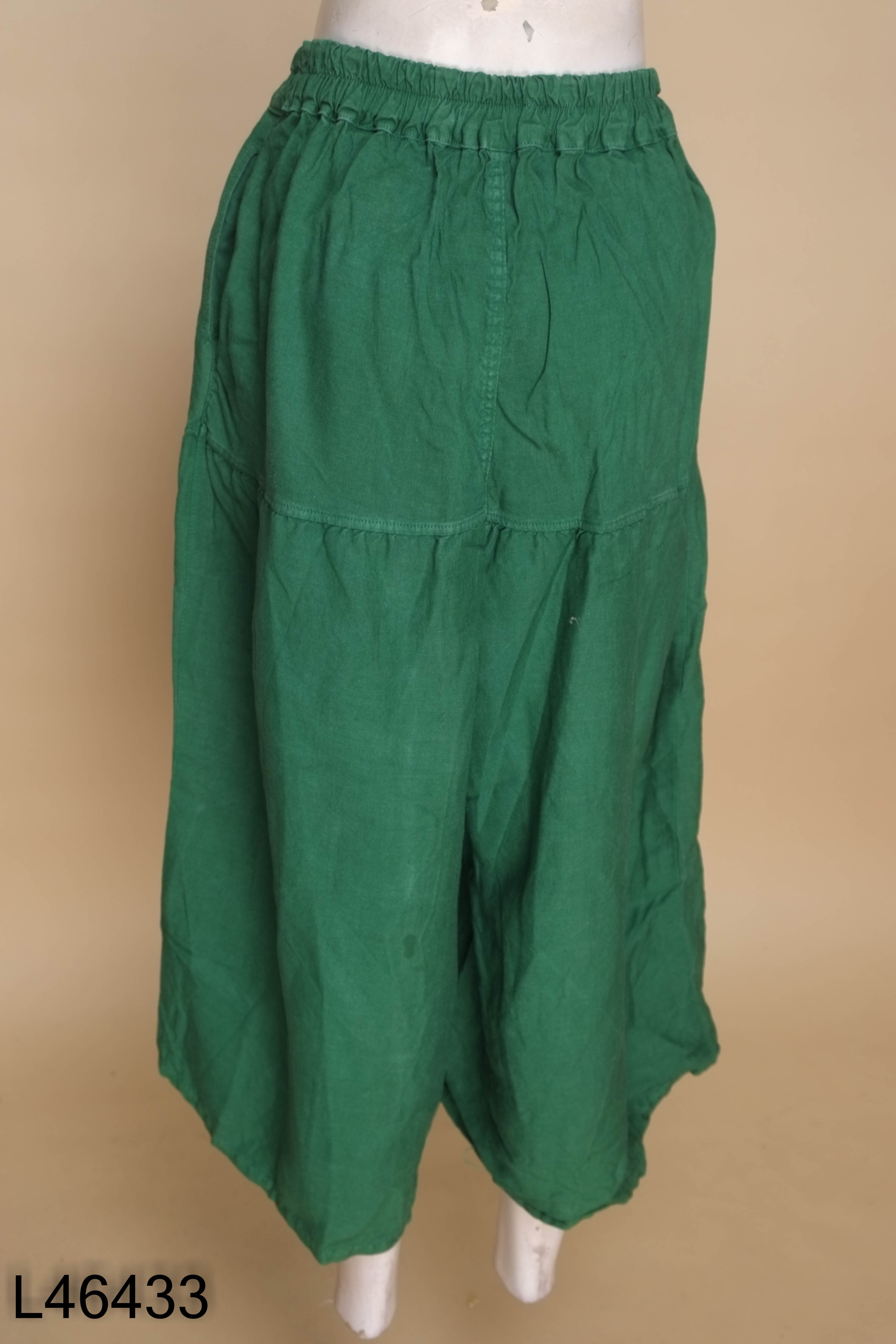 L4643311107-Quần xanh dài