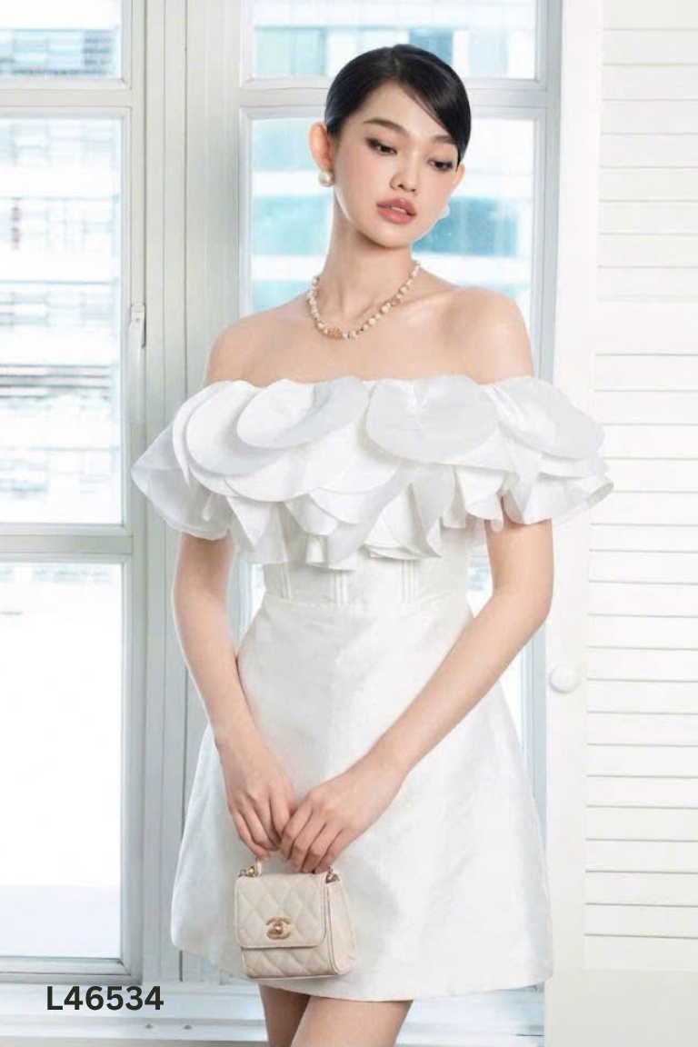 Váy trắng trễ vai ASHYLEY phối ngực