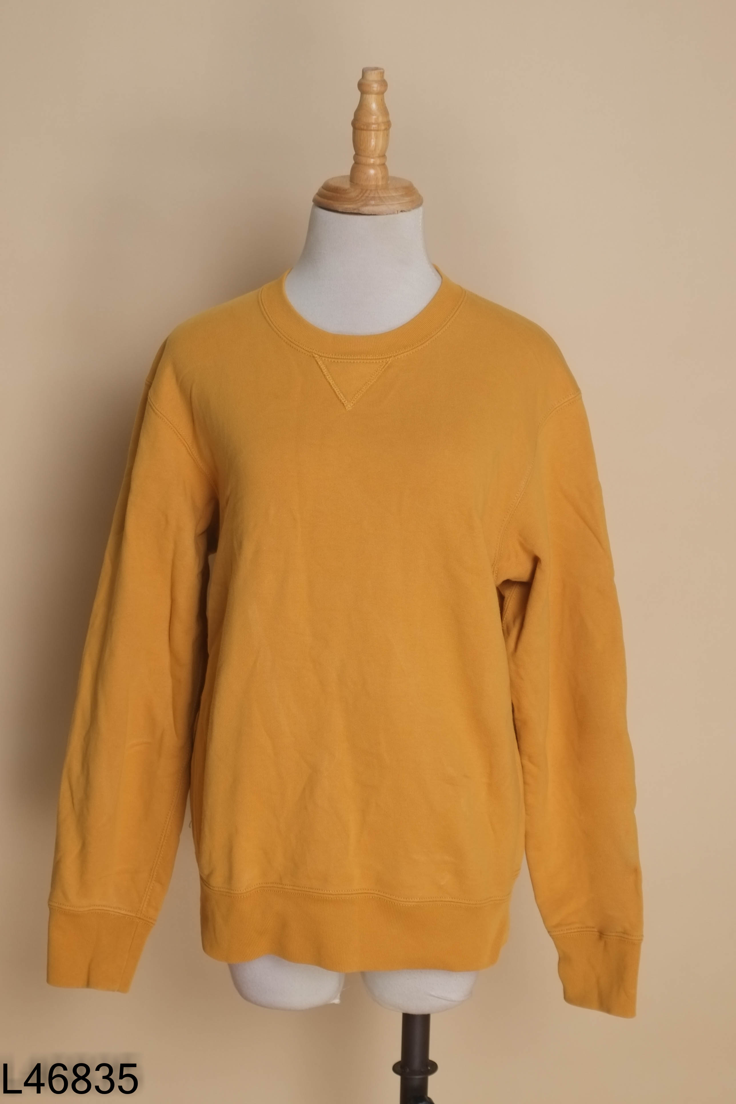 Áo swt UNIQLO vàng