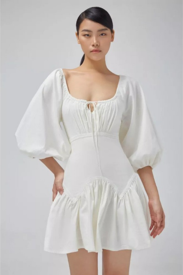 Váy DEAR JOSE trắng bo chun lưng