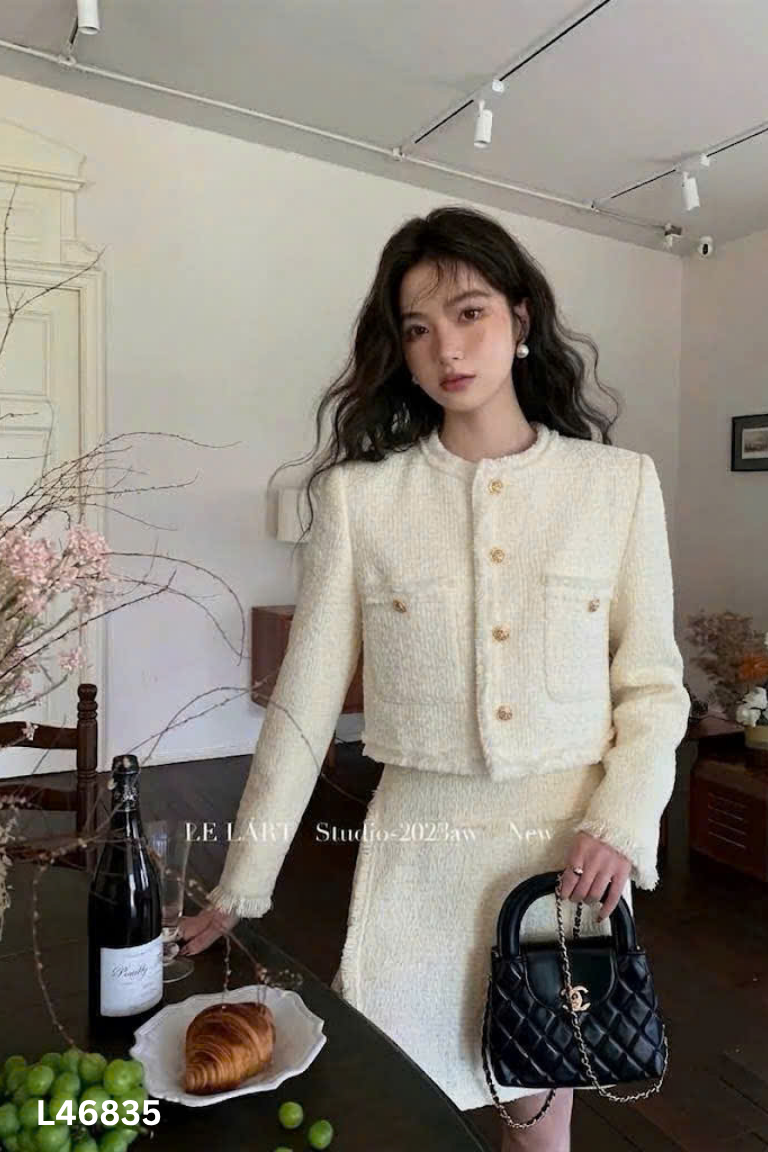 SET áo dạ kem+ chân váy