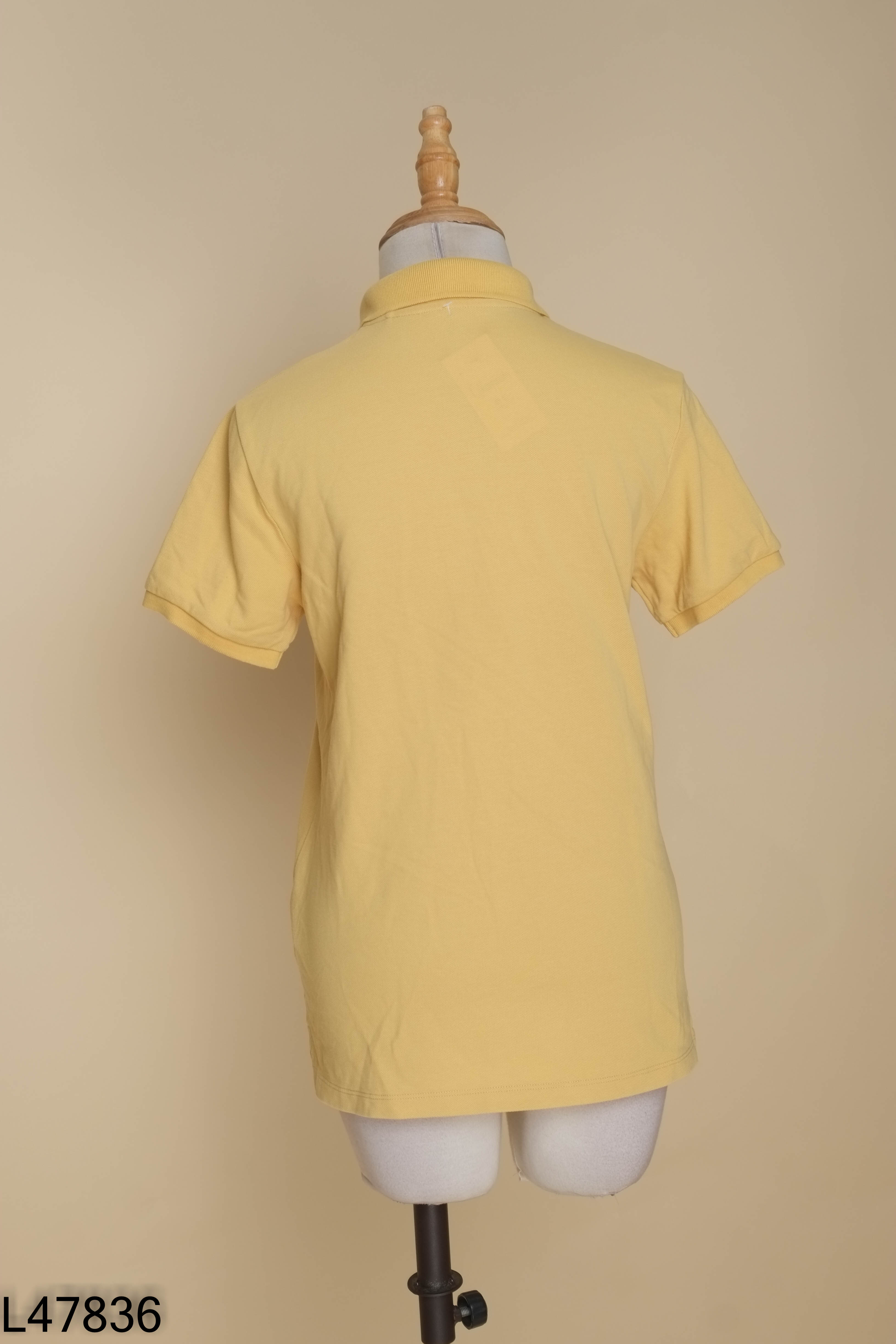 Áo polo vàng UNIQLO trơn