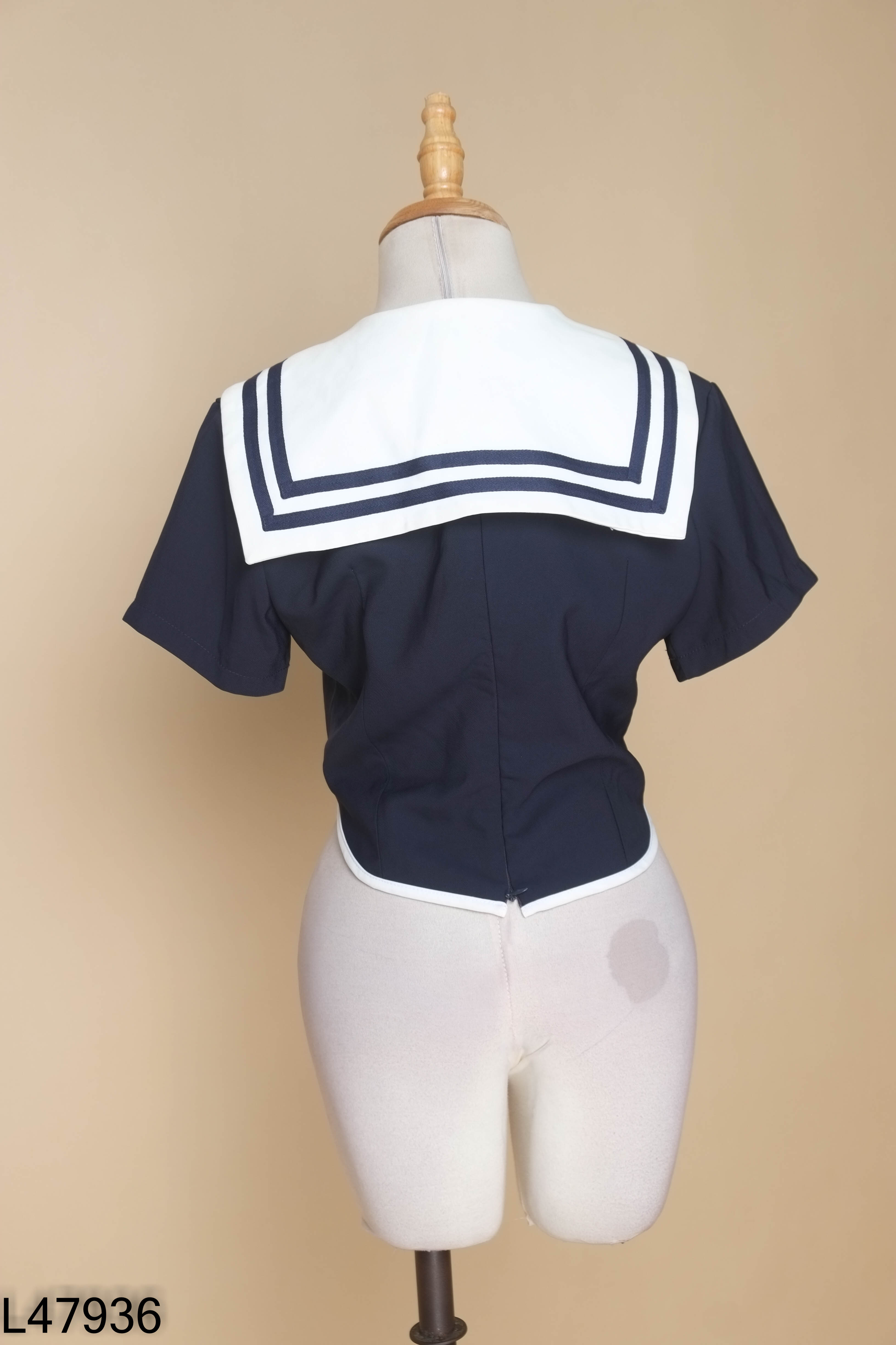Áo crotop xanh cổ thủy thủ