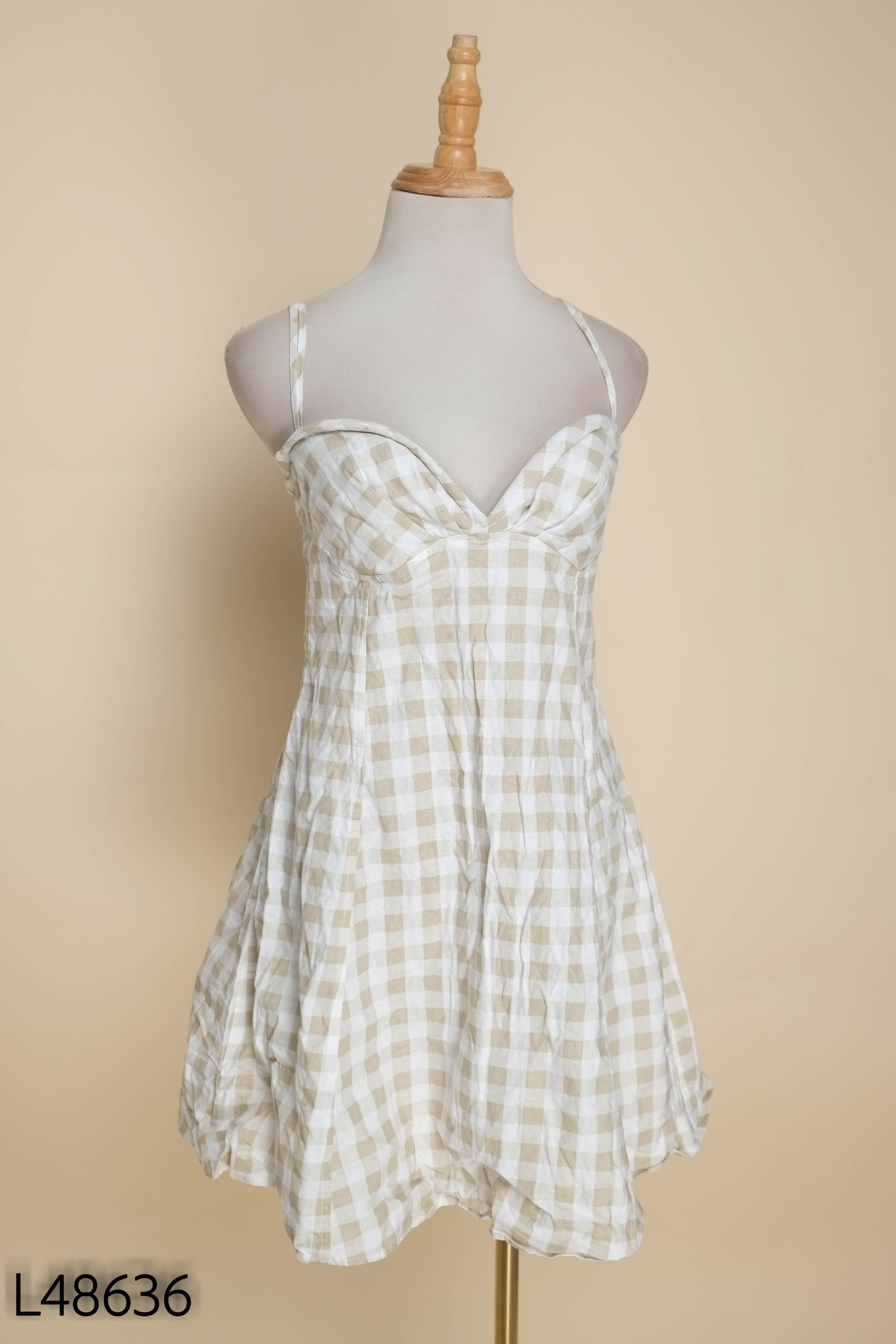 Váy dây be kẻ ô ZARA(xuất)