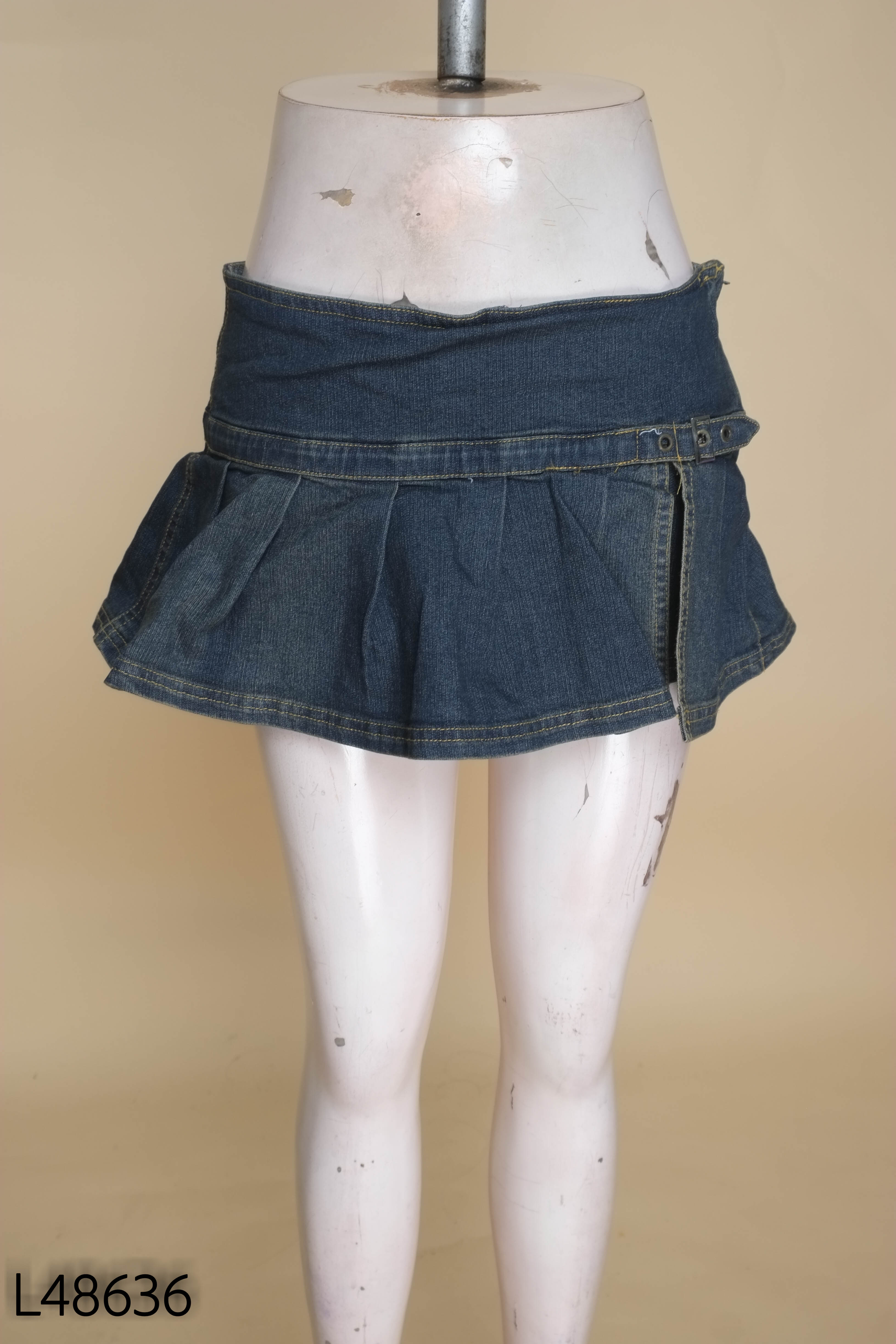 NEWTAG BDG chân váy jeans xanh