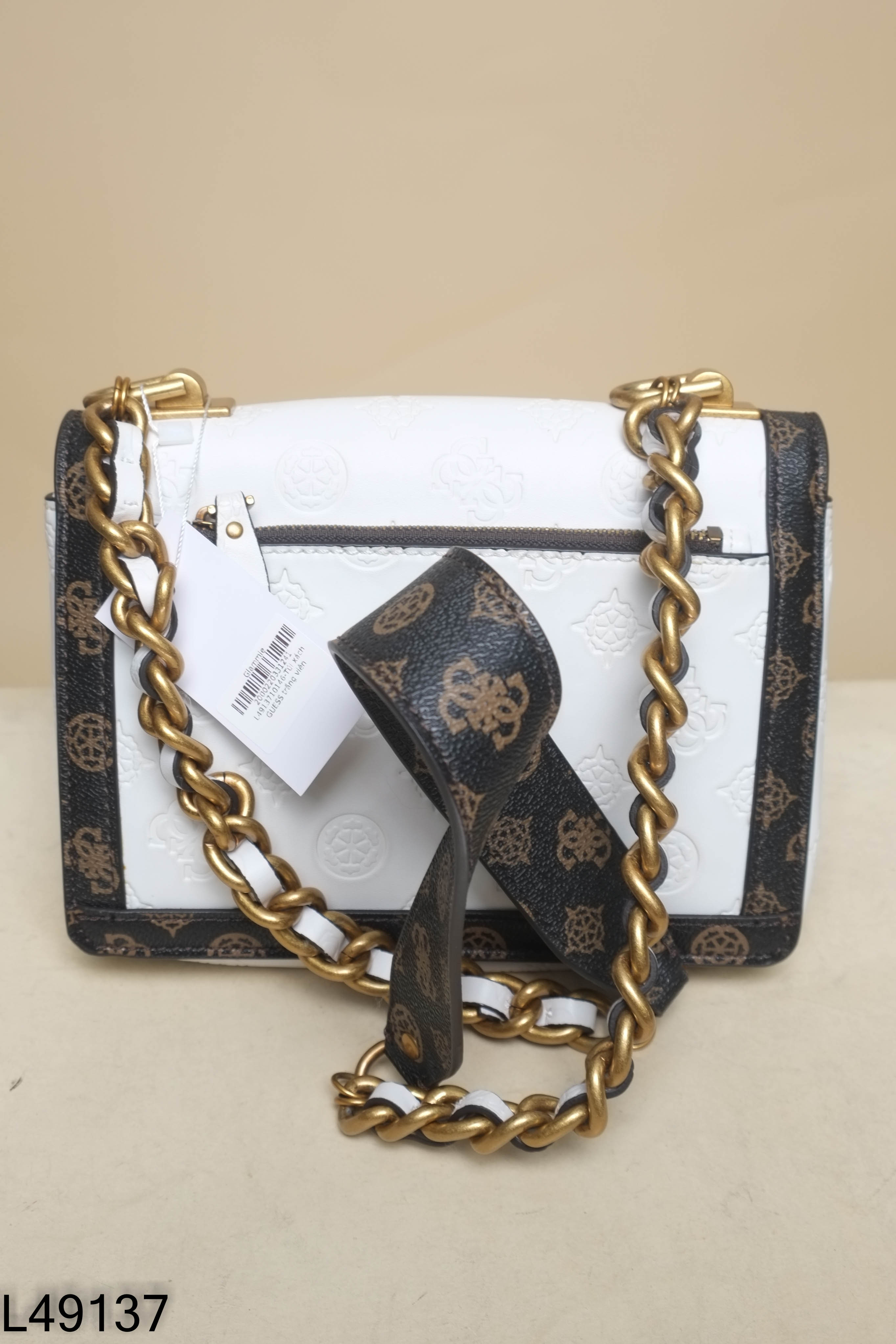 Túi xách GUESS trắng viền nâu họa tiết