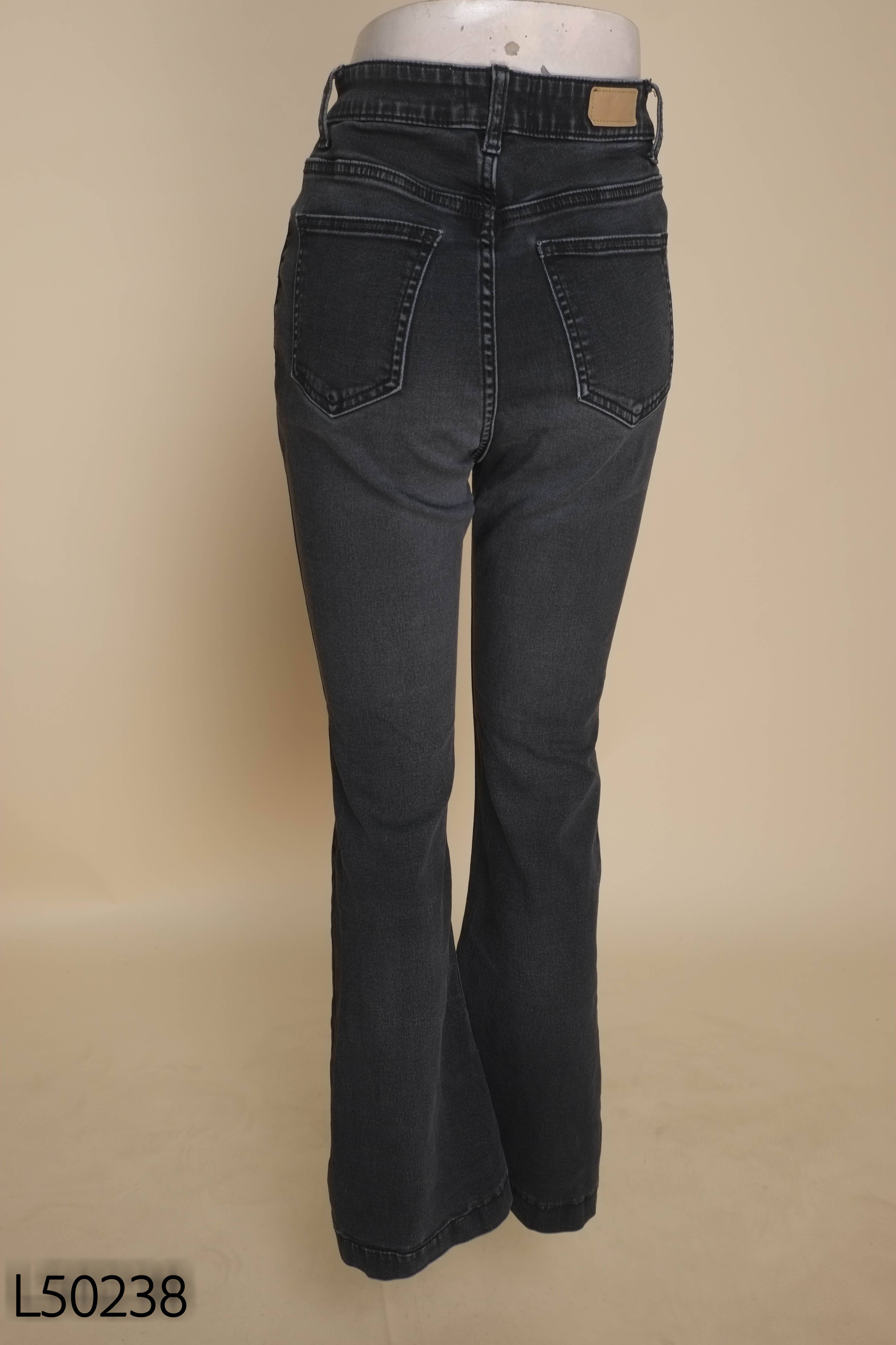 Quần jeans đen GENMANY loe ống