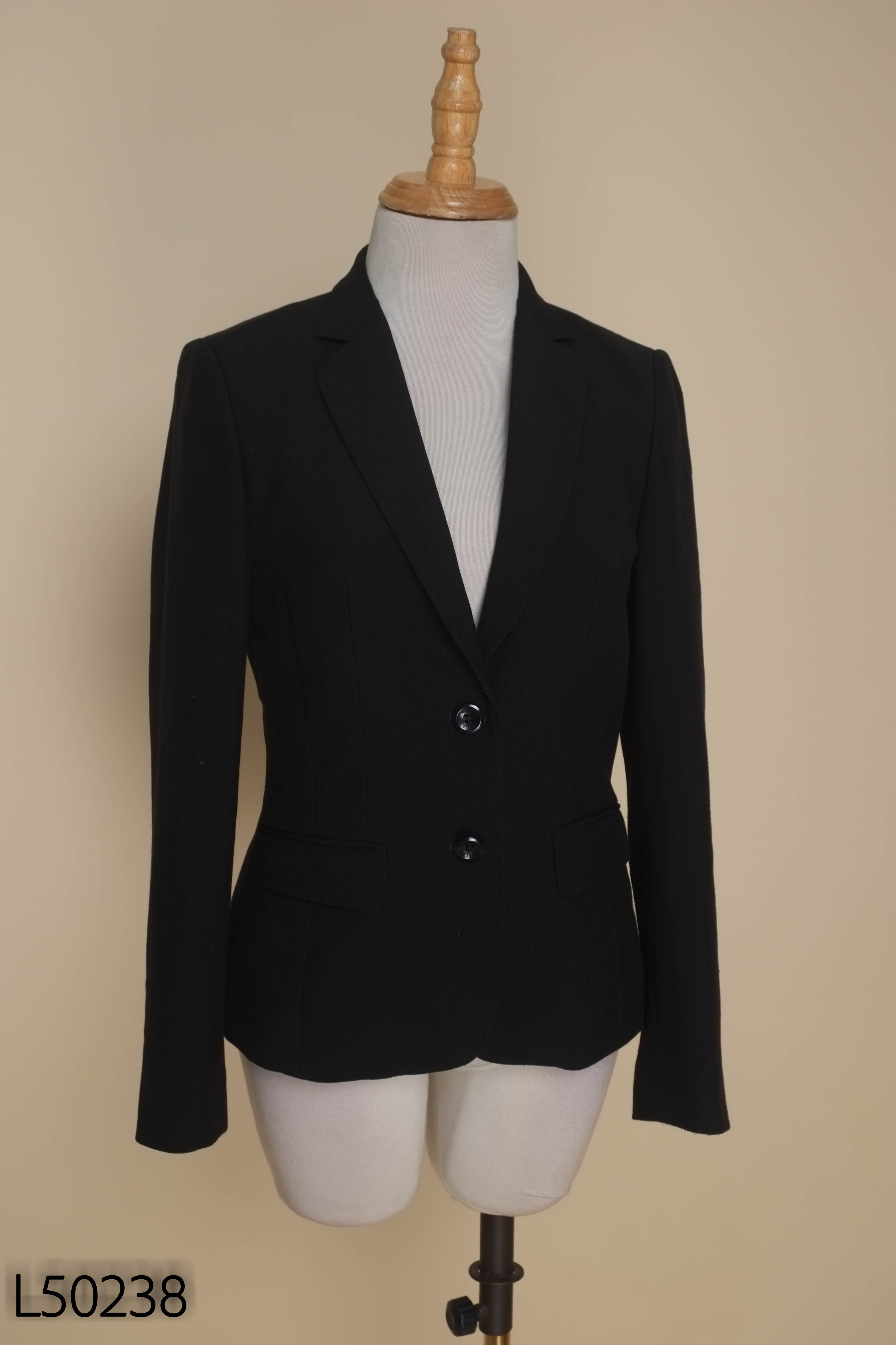 Áo vest nữ đen MAY 10 trơn