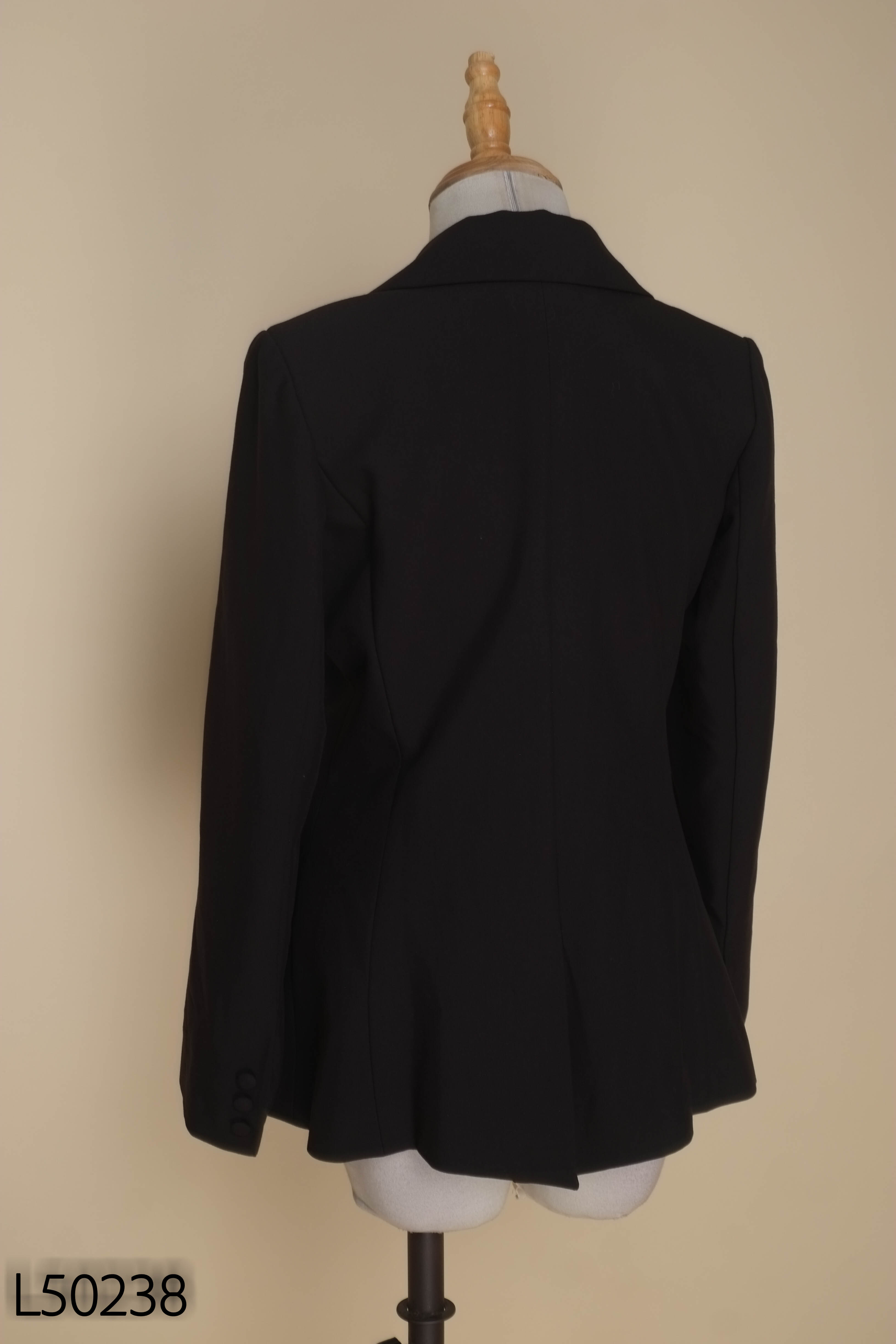 Áo vest nữ đen OUTFIT trơn
