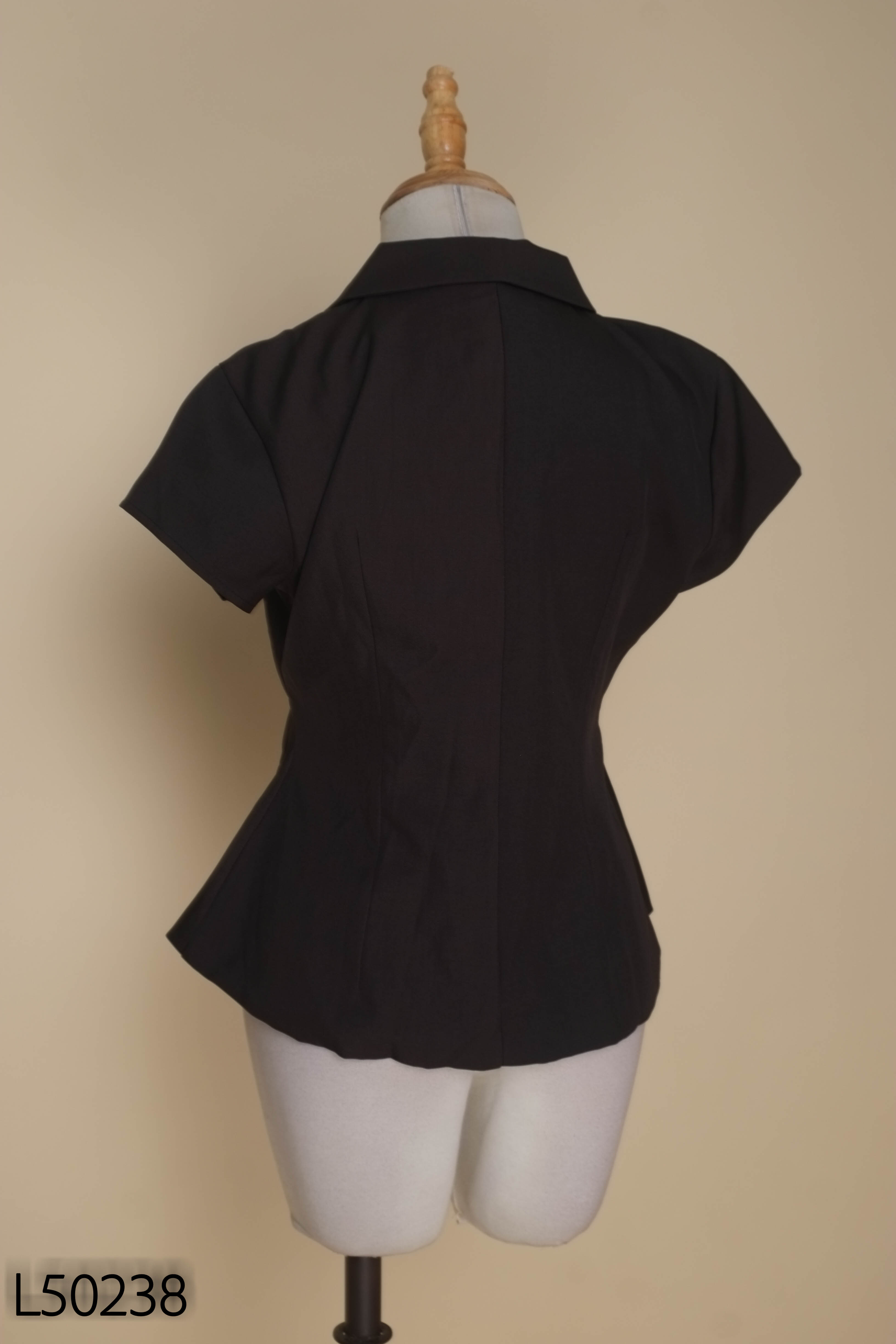 Áo kiểu vest đen CIRA