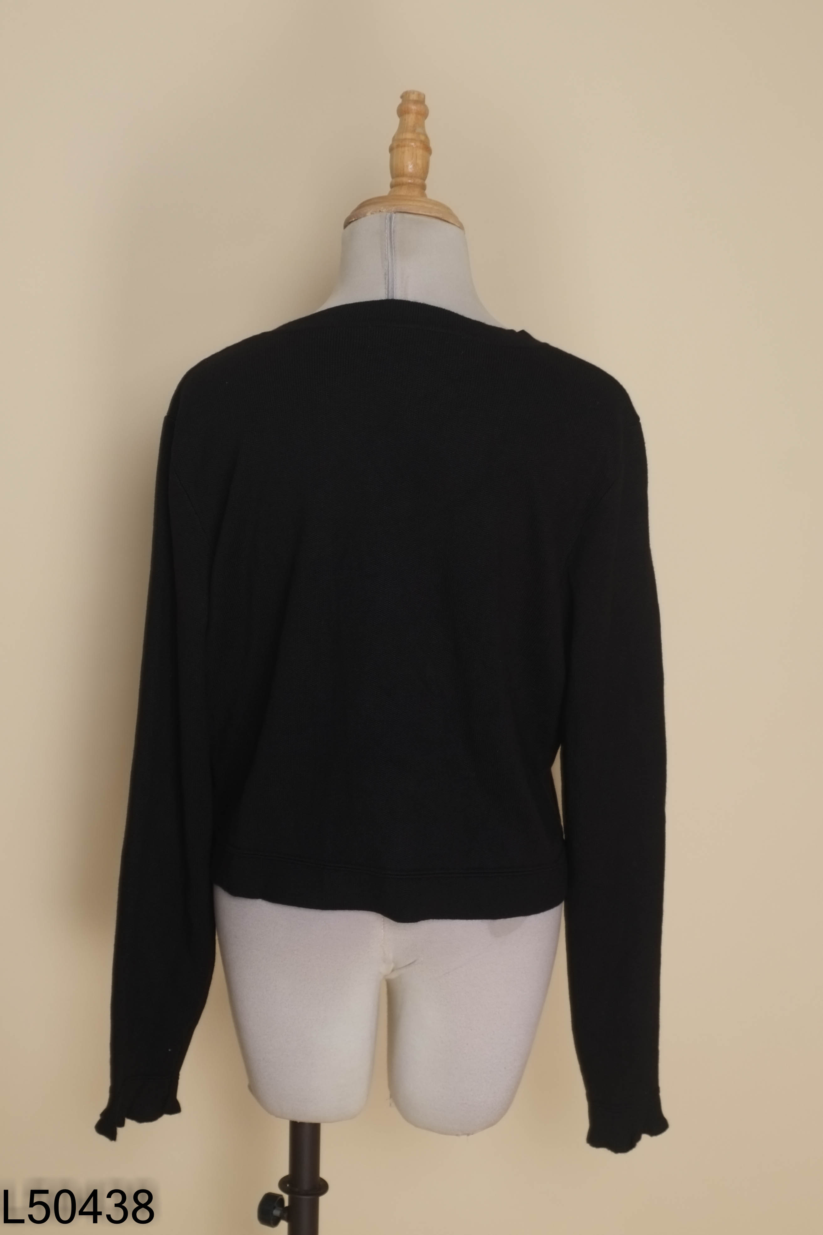 Áo cardigan đen TAYLOR cúc ngọc