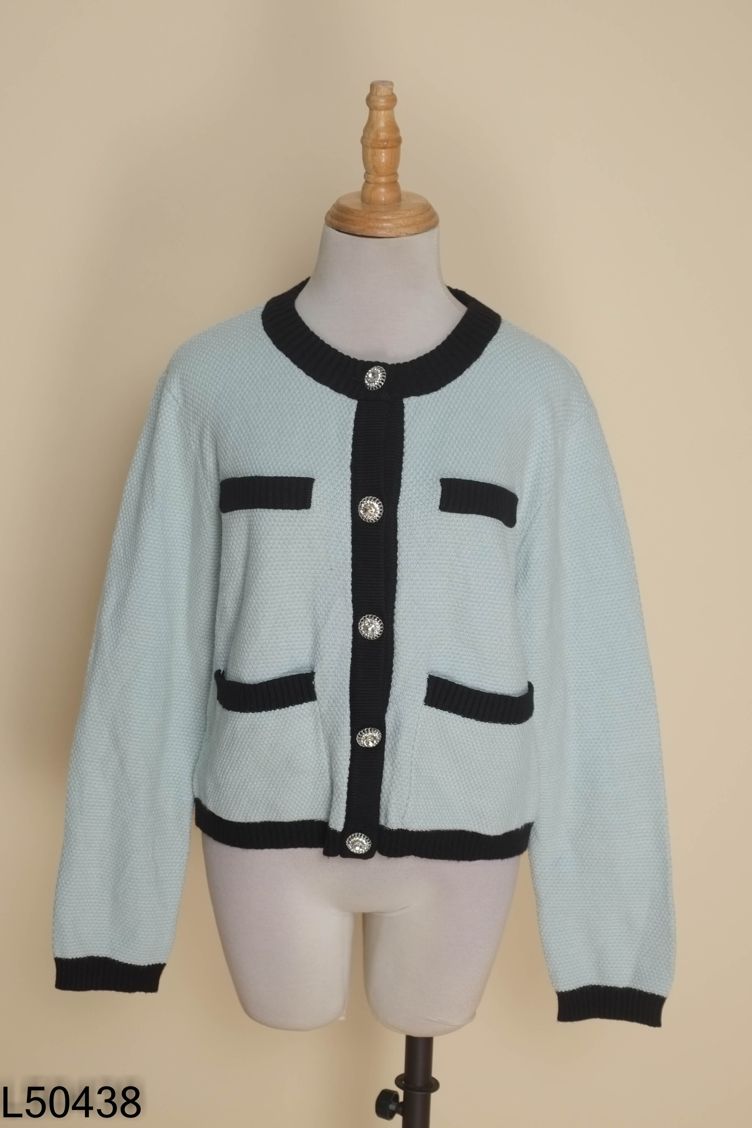 Áo len cardigan xanh viền đen cúc ngọc
