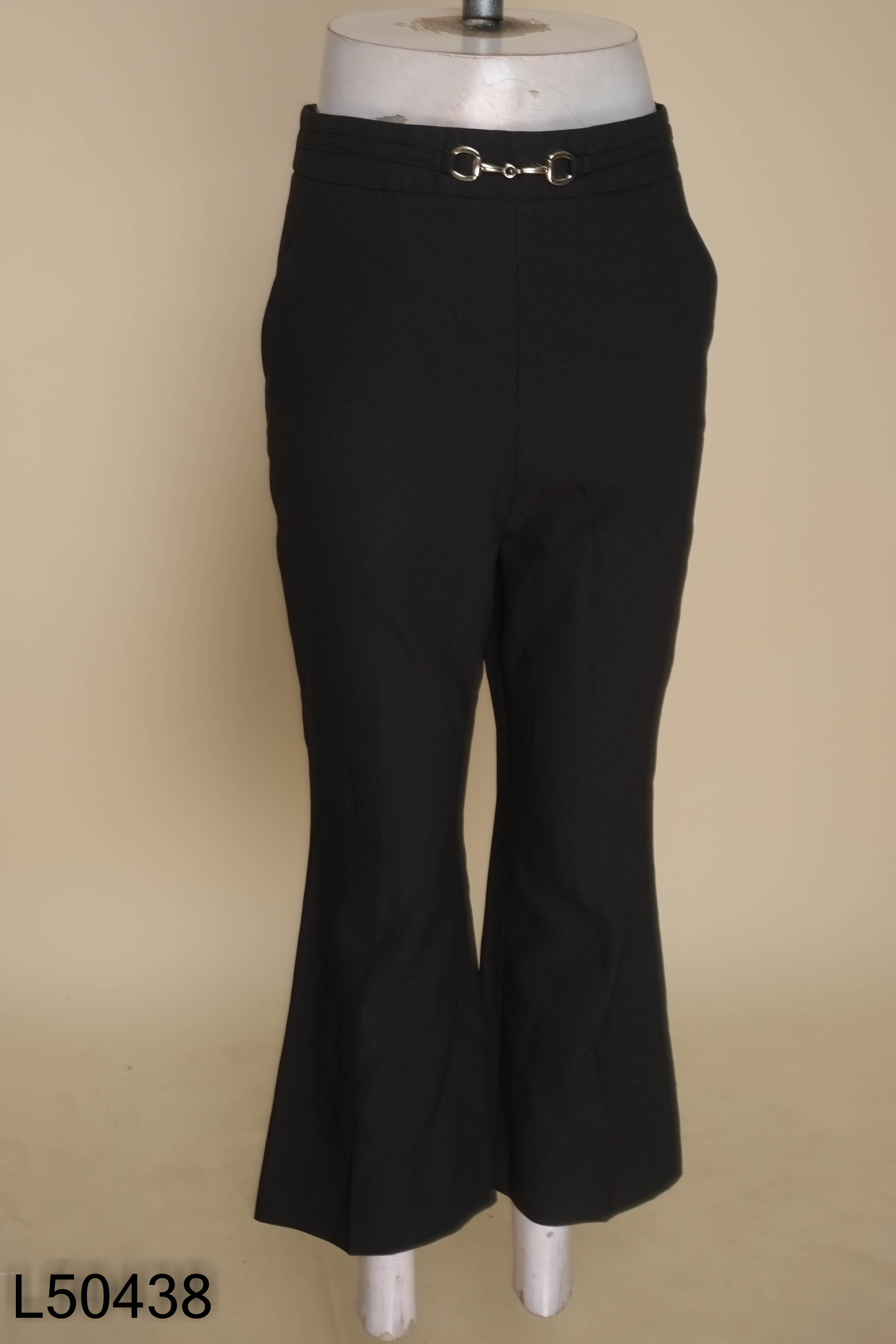 Quần vải đen D.CHIC trơn