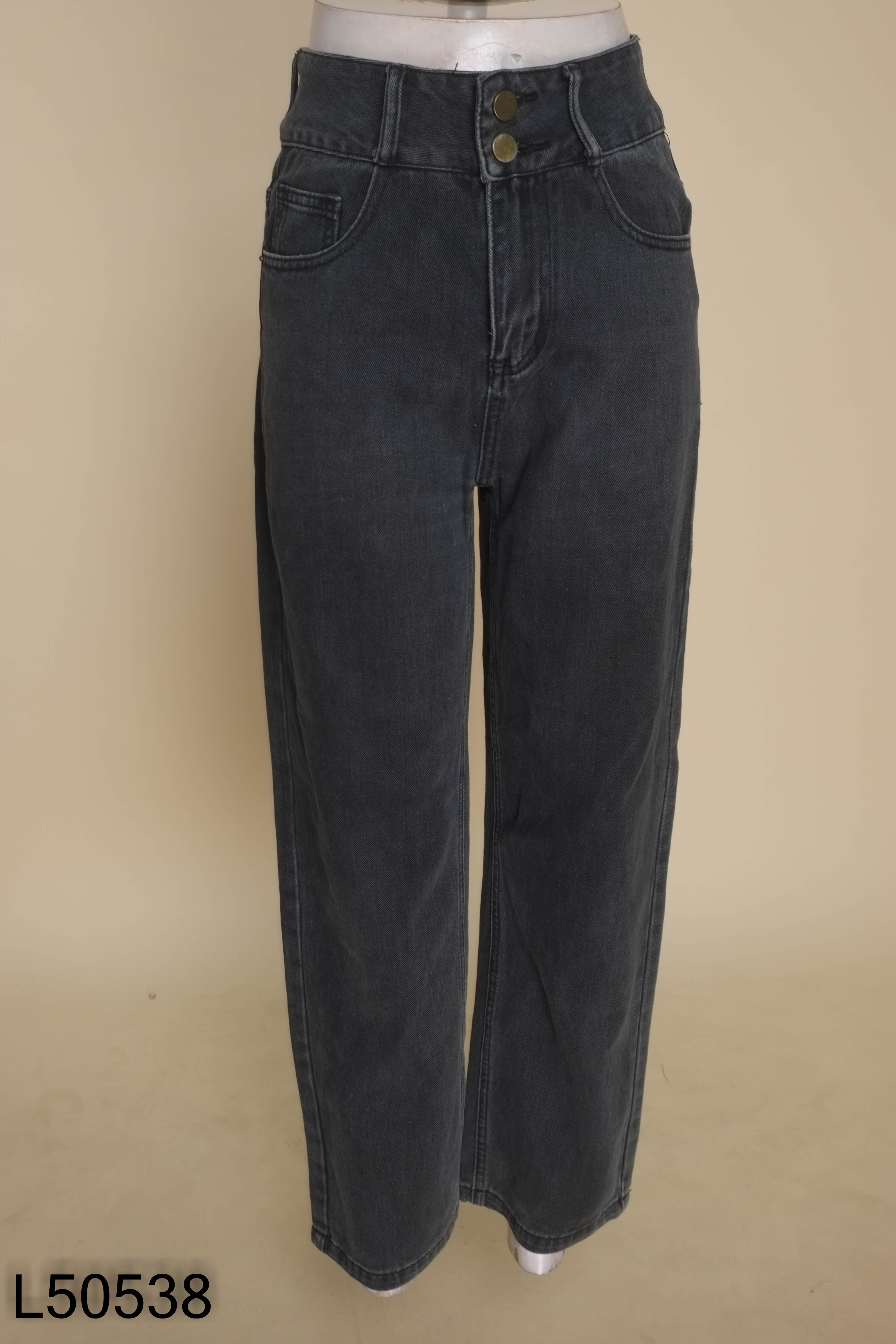Quần jeans đen trơn suông