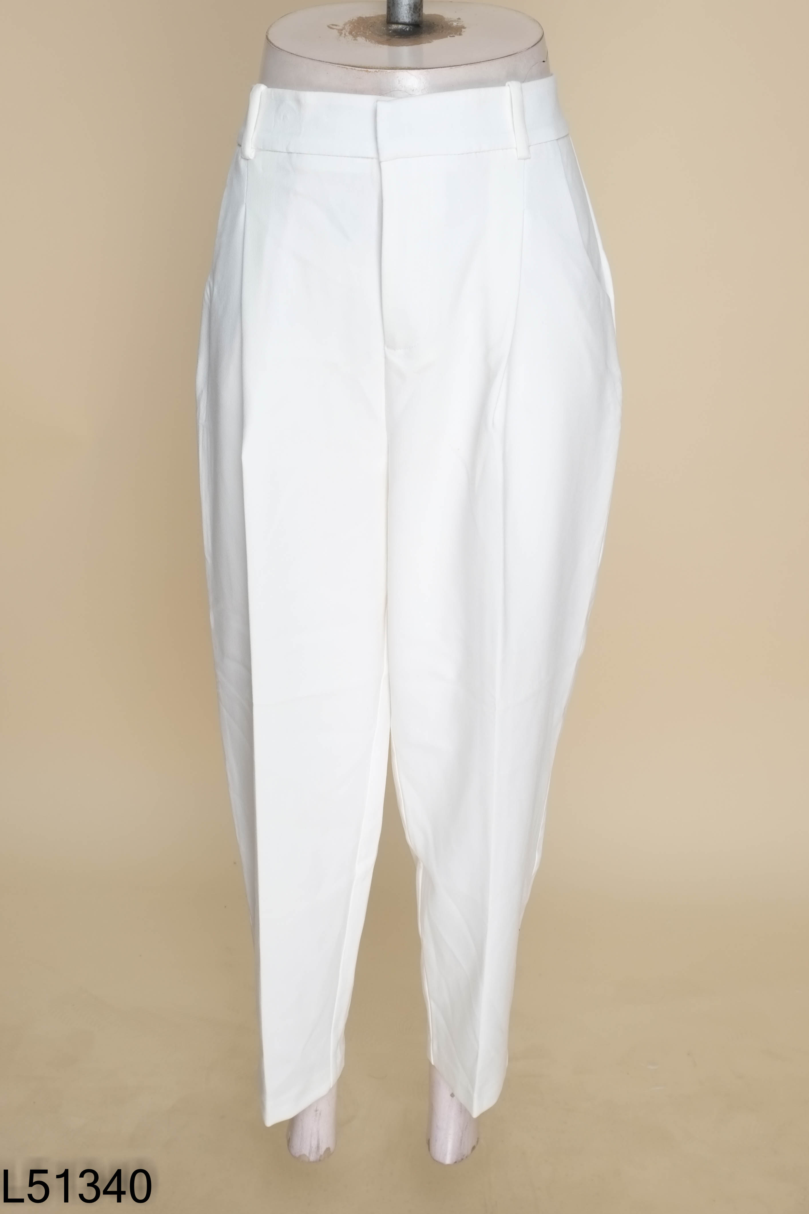 NEWTAG ZARA quần trắng suông