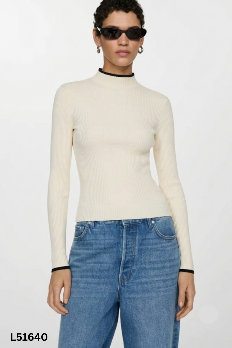 Áo len be BERSHKA cổ lọ