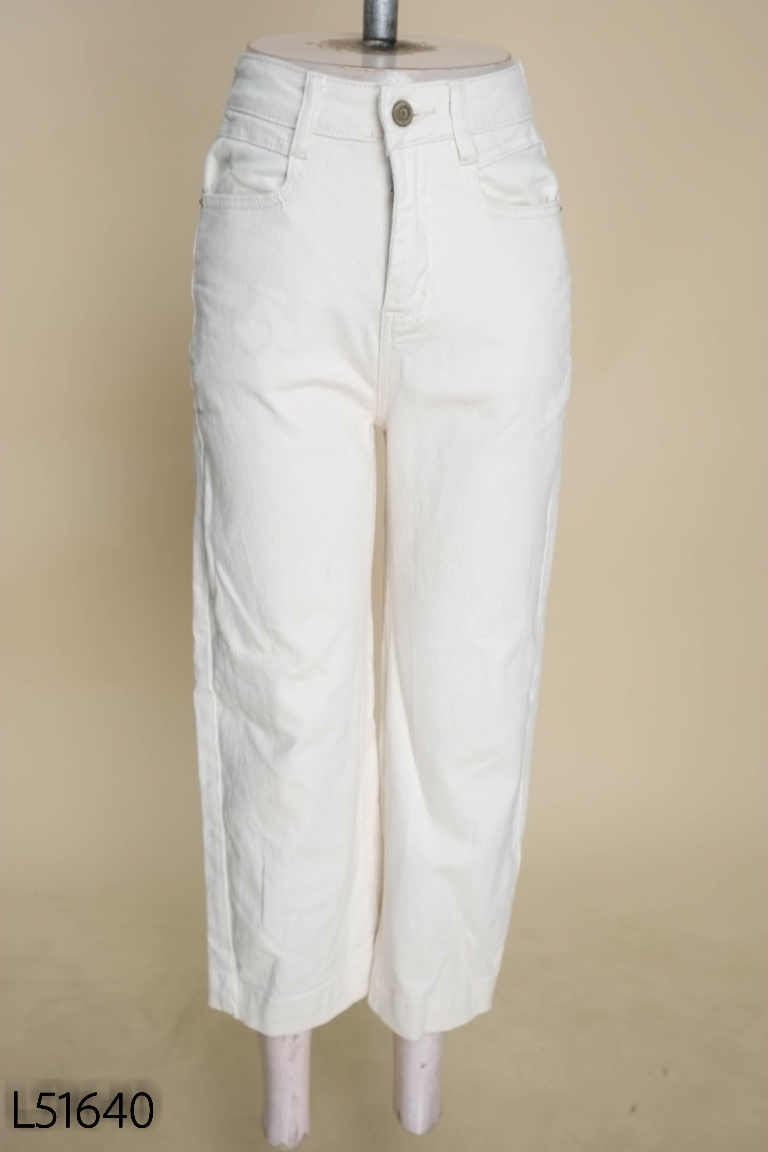 Quần jeans be ống đứng