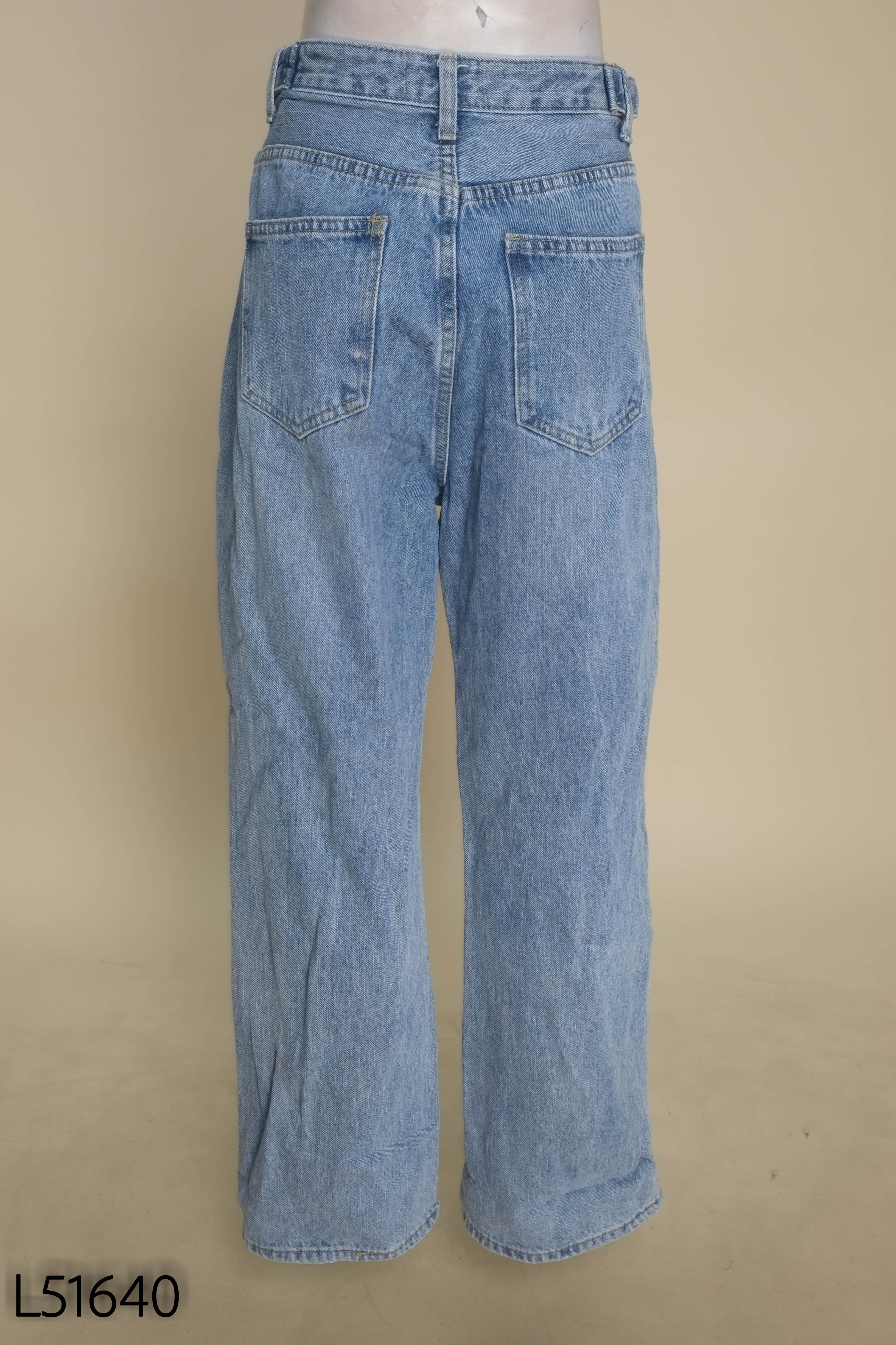Quần jeans xanh RL rách gối