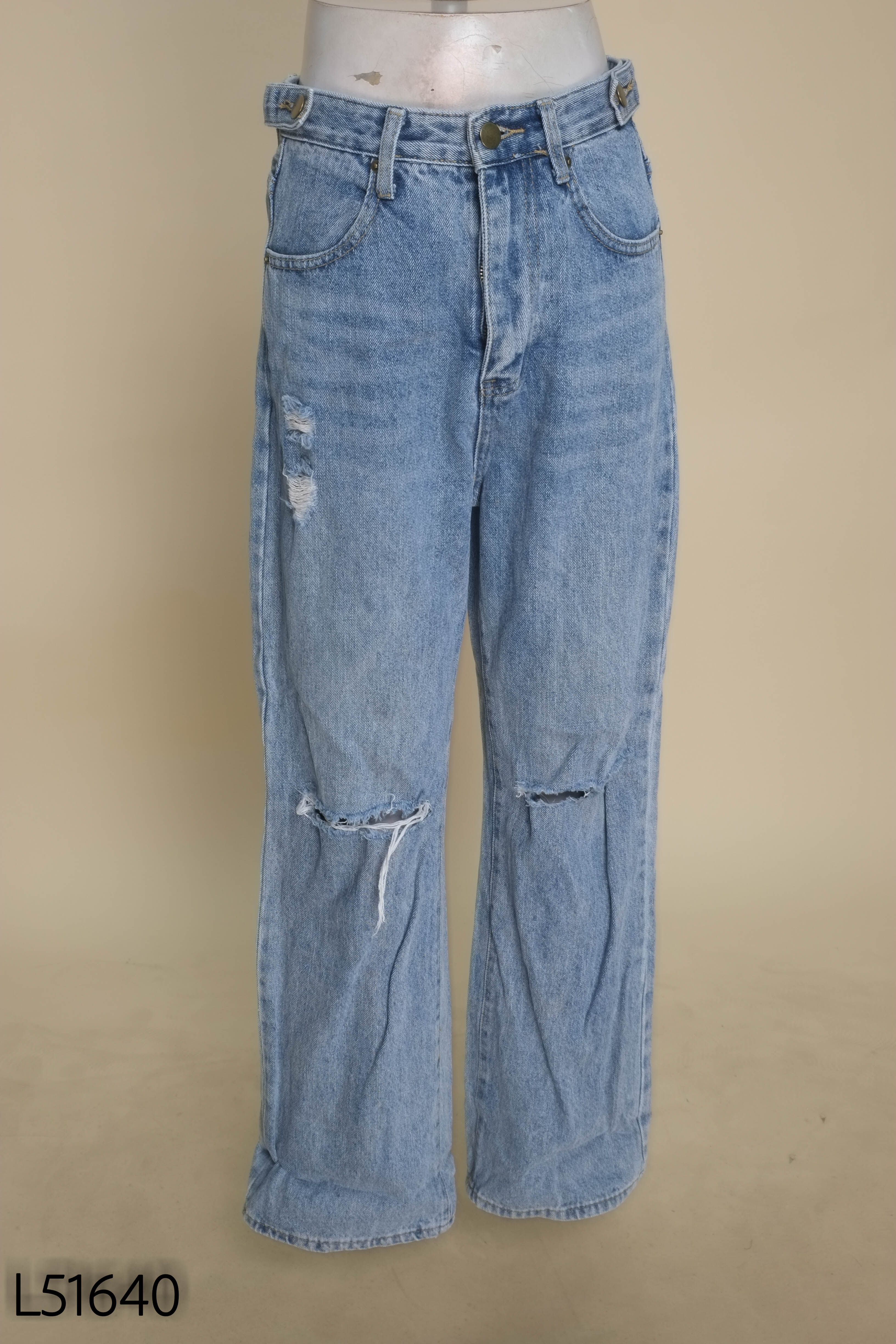 Quần jeans xanh RL rách gối