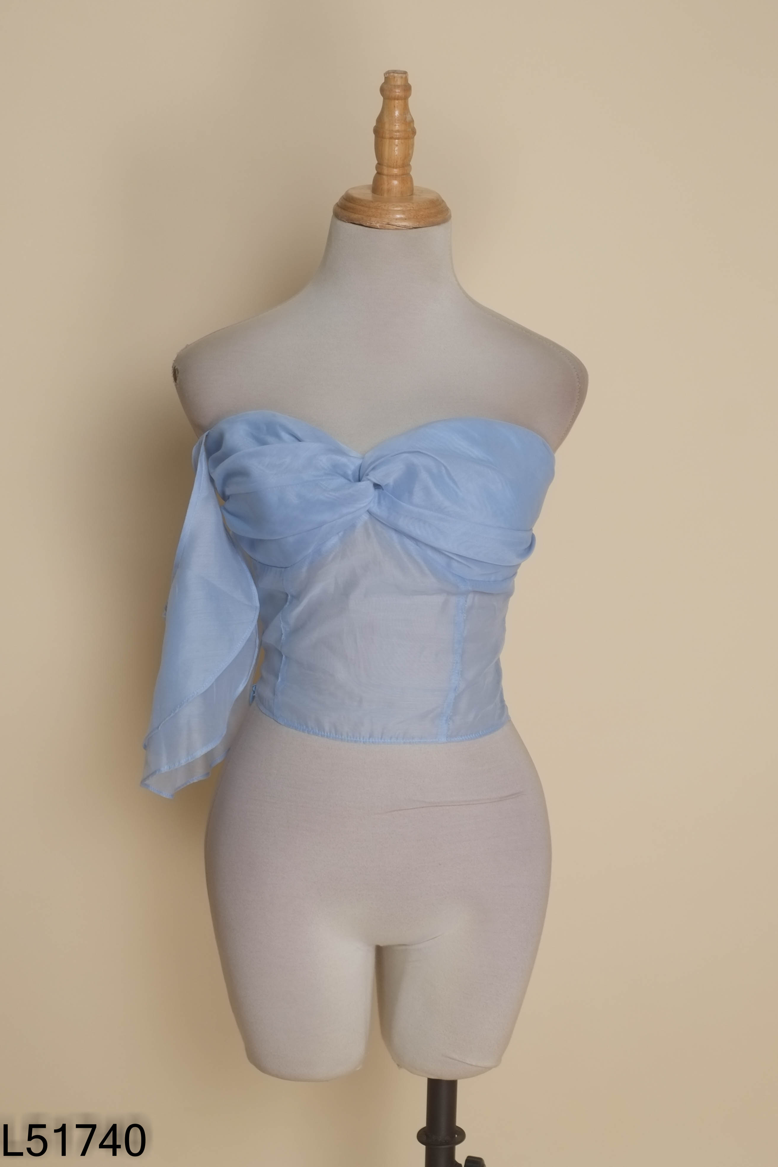 Áo voan xanh pastel