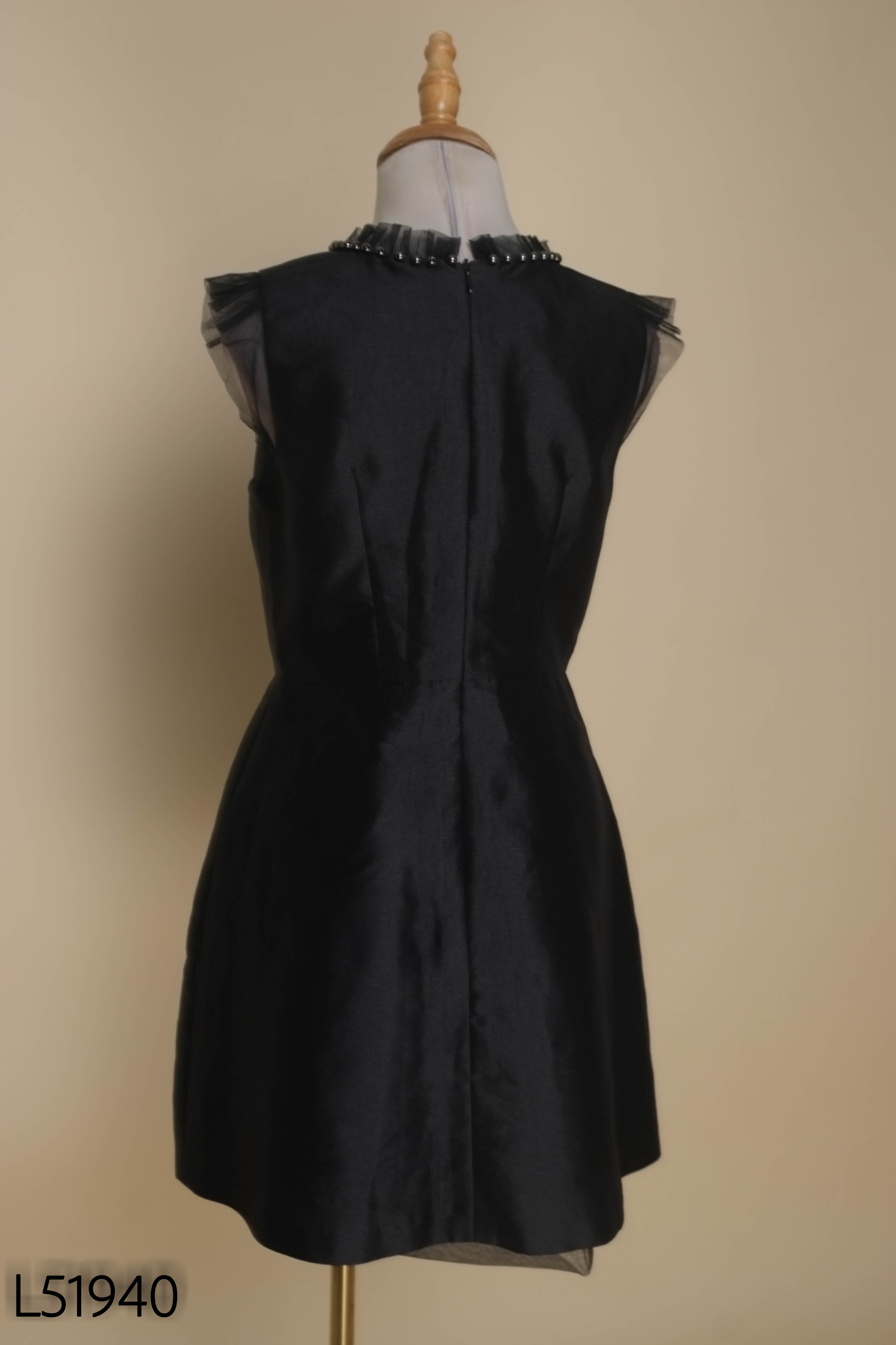 Váy HUONG BOUTIQUE đen đính hạt