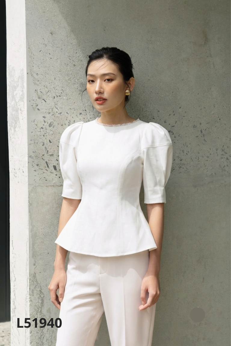 Áo HAAN trắng chiết eo