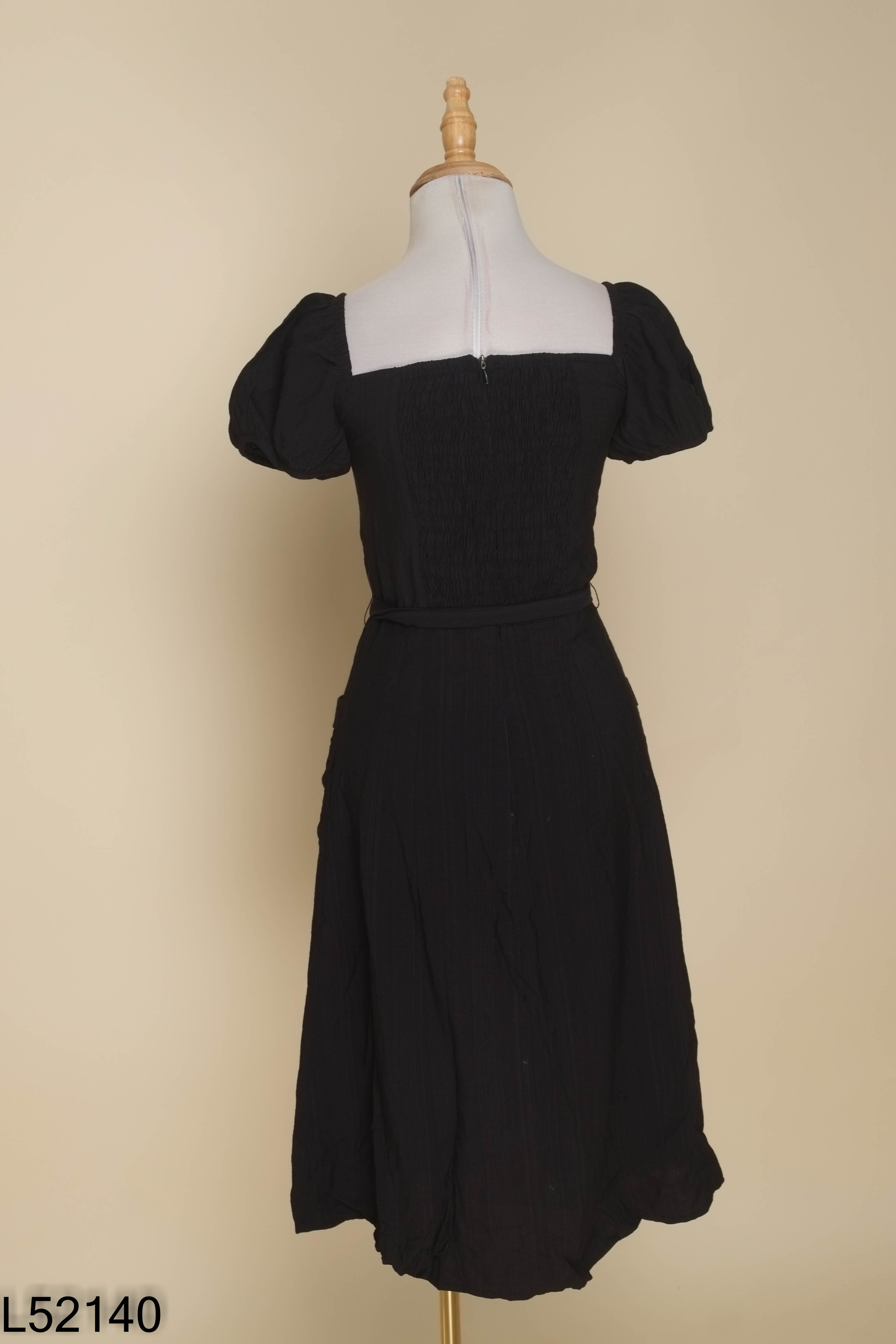 Váy đen ADORE DRESS nhún lưng