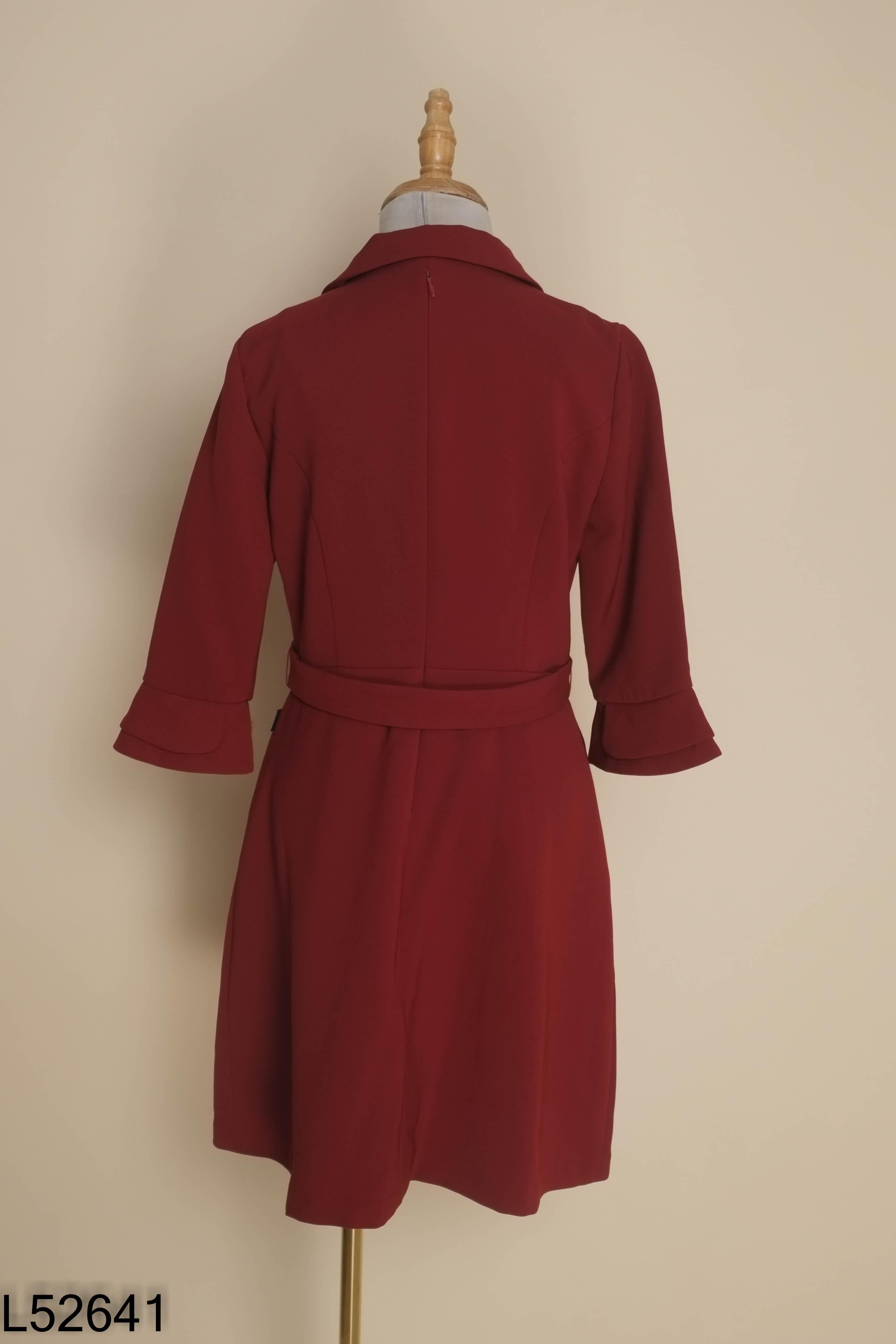 Váy đỏ NEMNEW cổ vest đính hoa