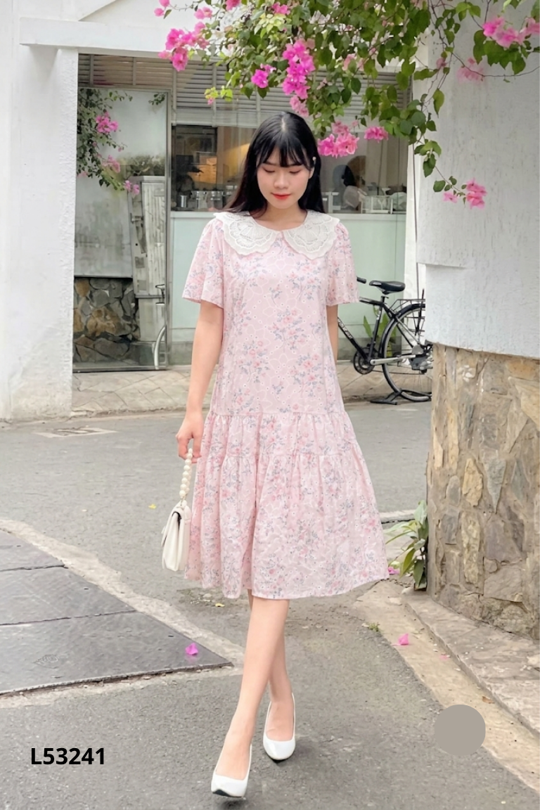 Váy LYMMOM hồng họa tiết hoa