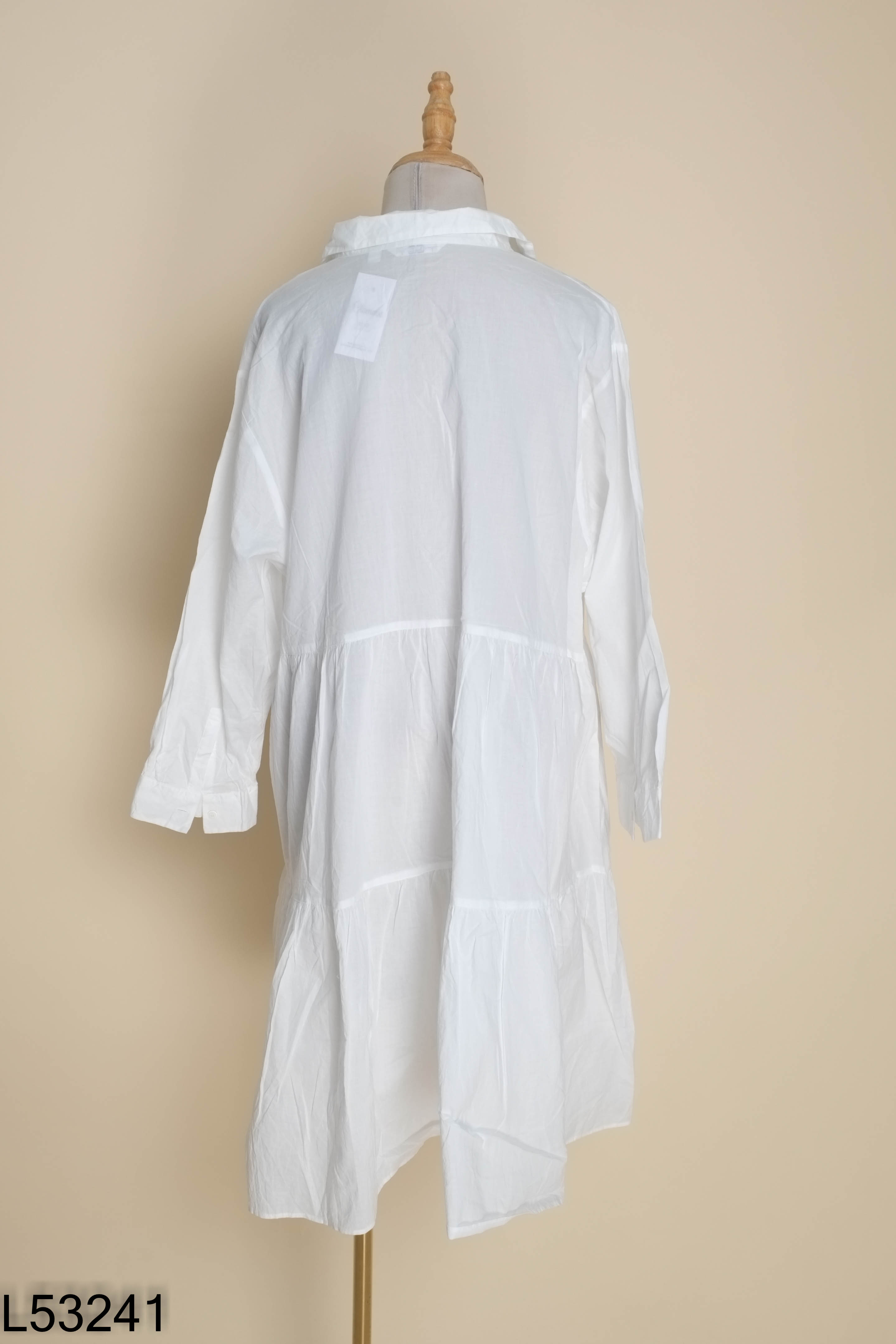 Váy UNIQLO trắng trơn (3XL)