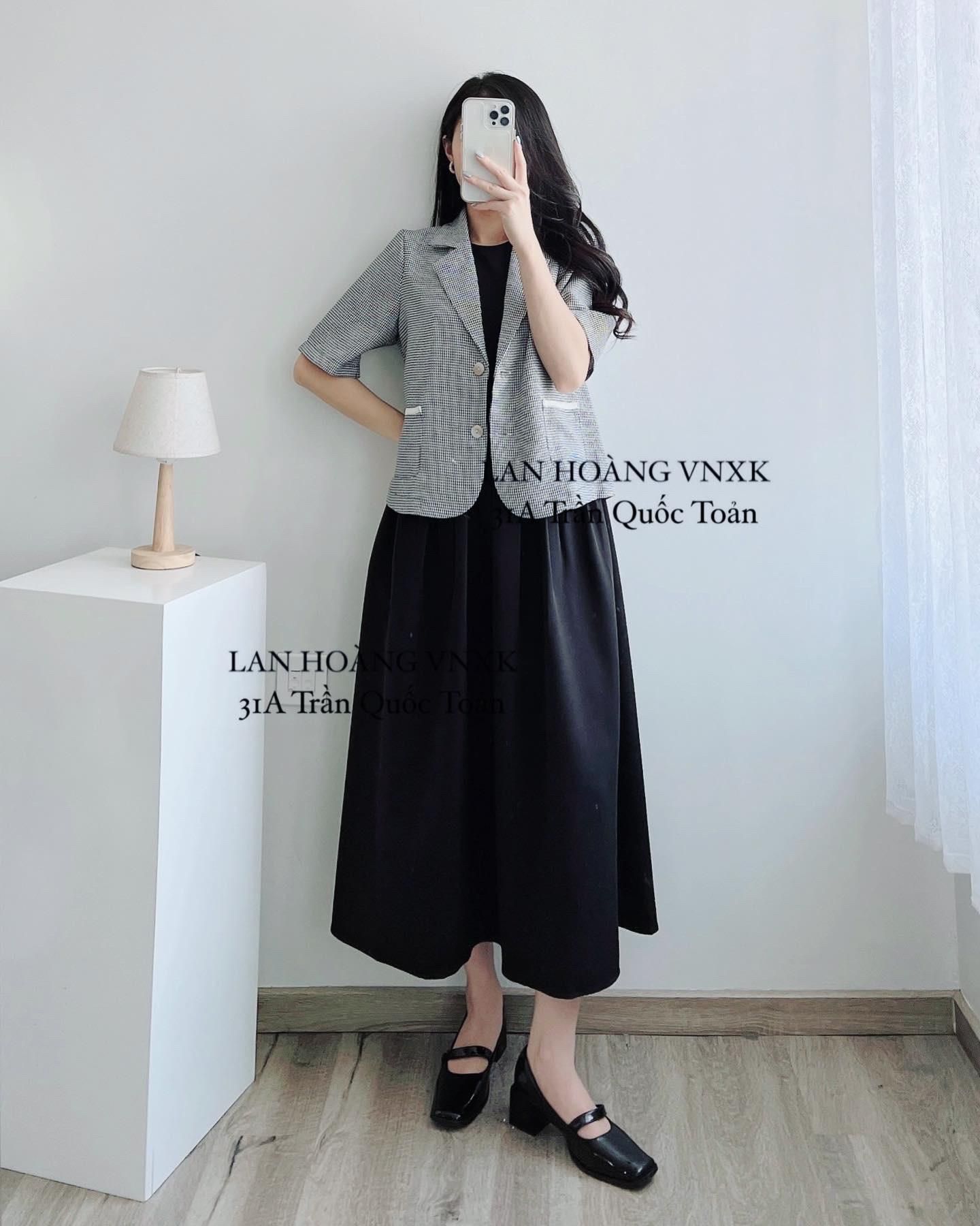 Áo Blazer Kẻ Only Dáng Lửng