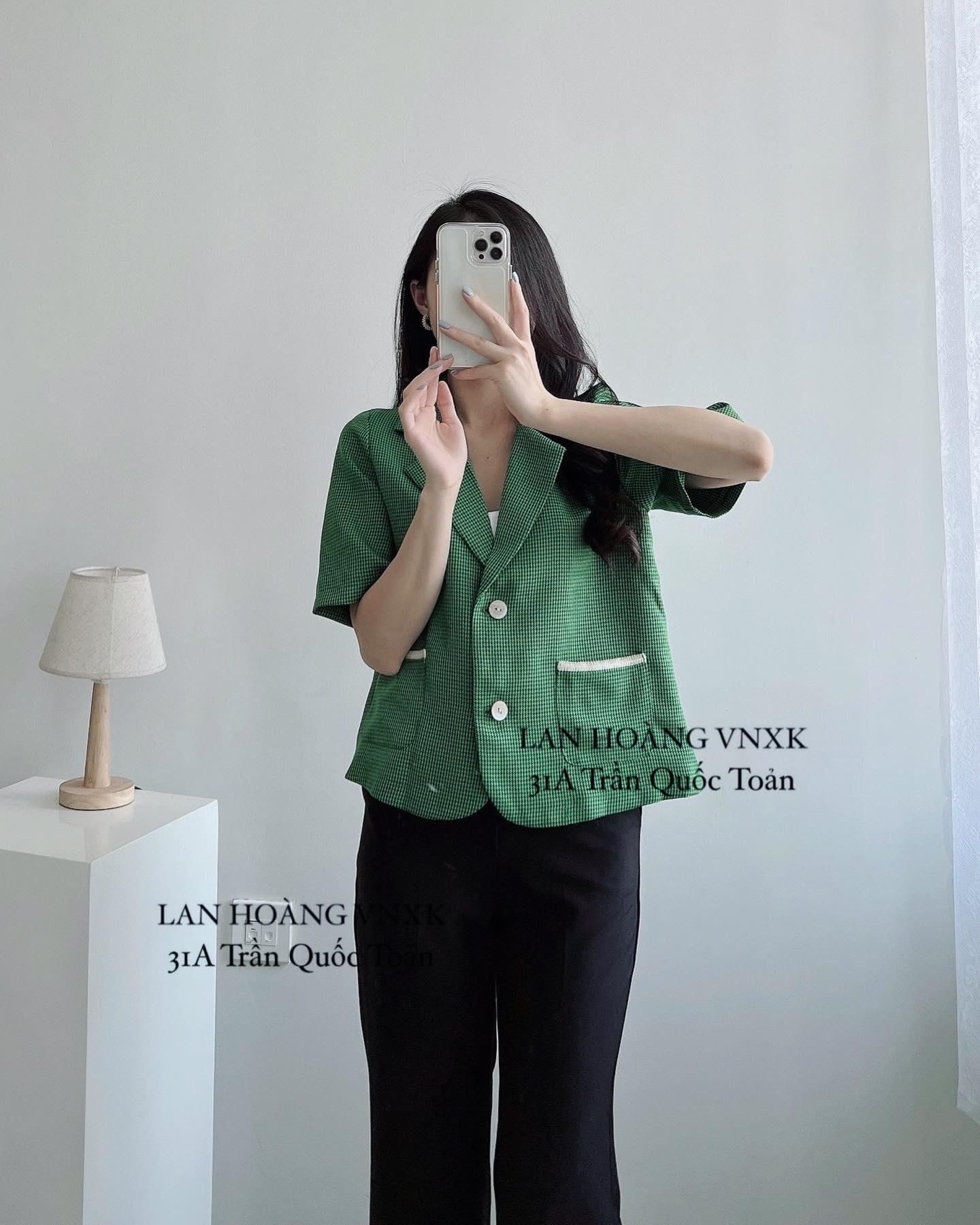 Áo Blazer Kẻ Only Dáng Lửng