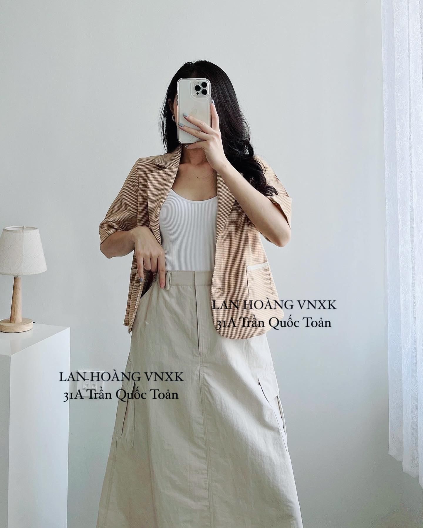 Áo Blazer Kẻ Only Dáng Lửng