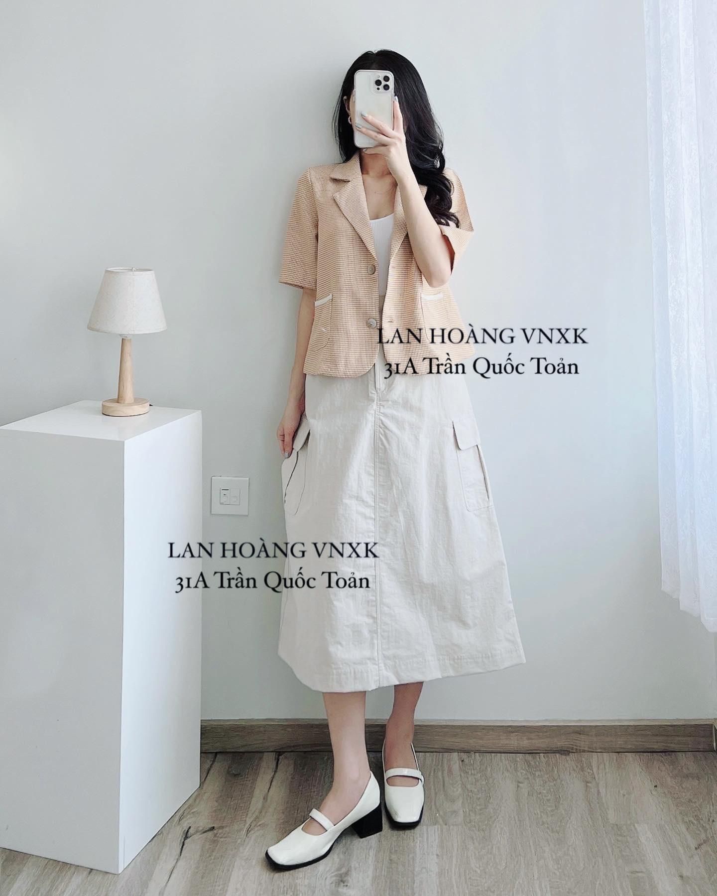 Áo Blazer Kẻ Only Dáng Lửng