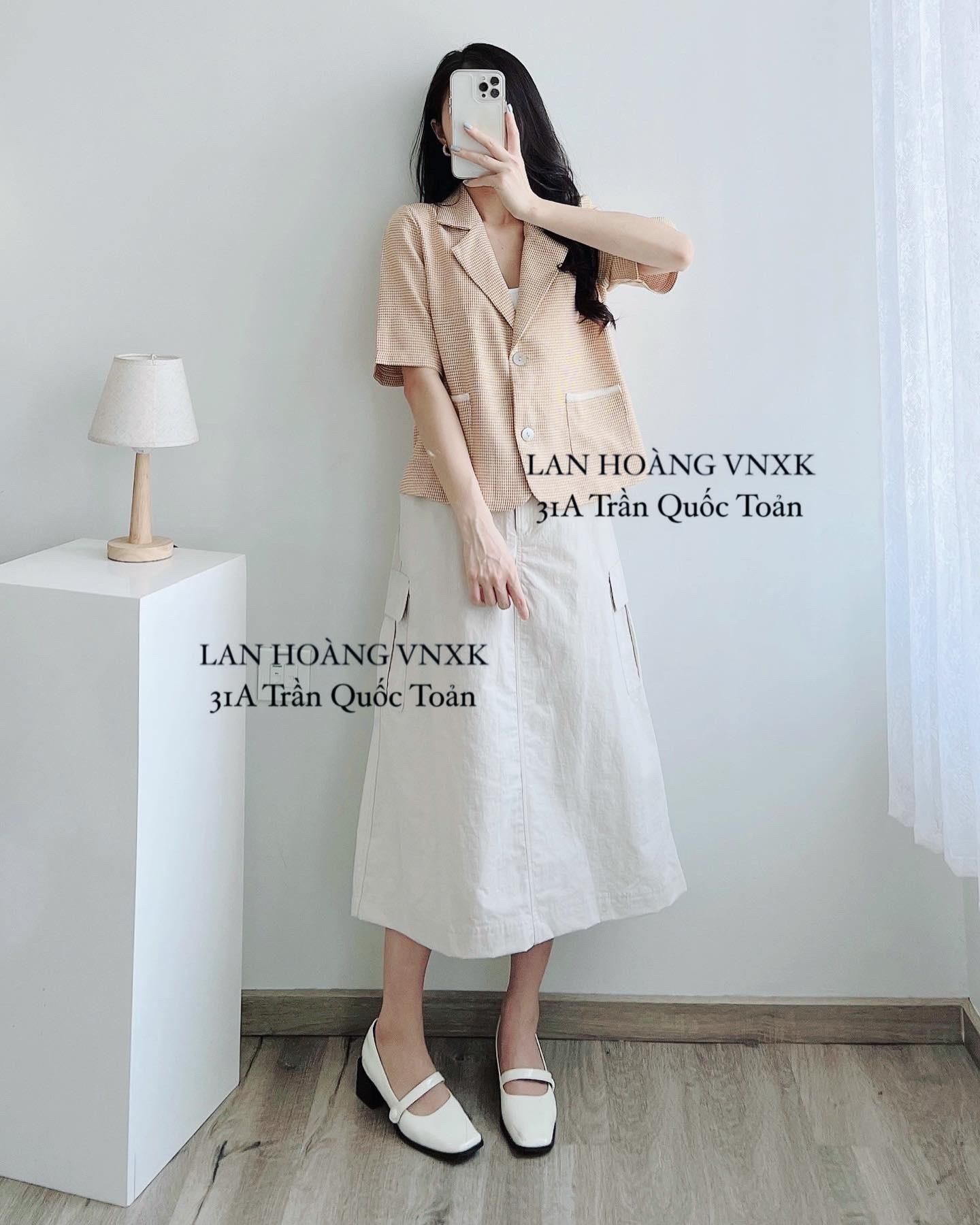 Áo Blazer Kẻ Only Dáng Lửng