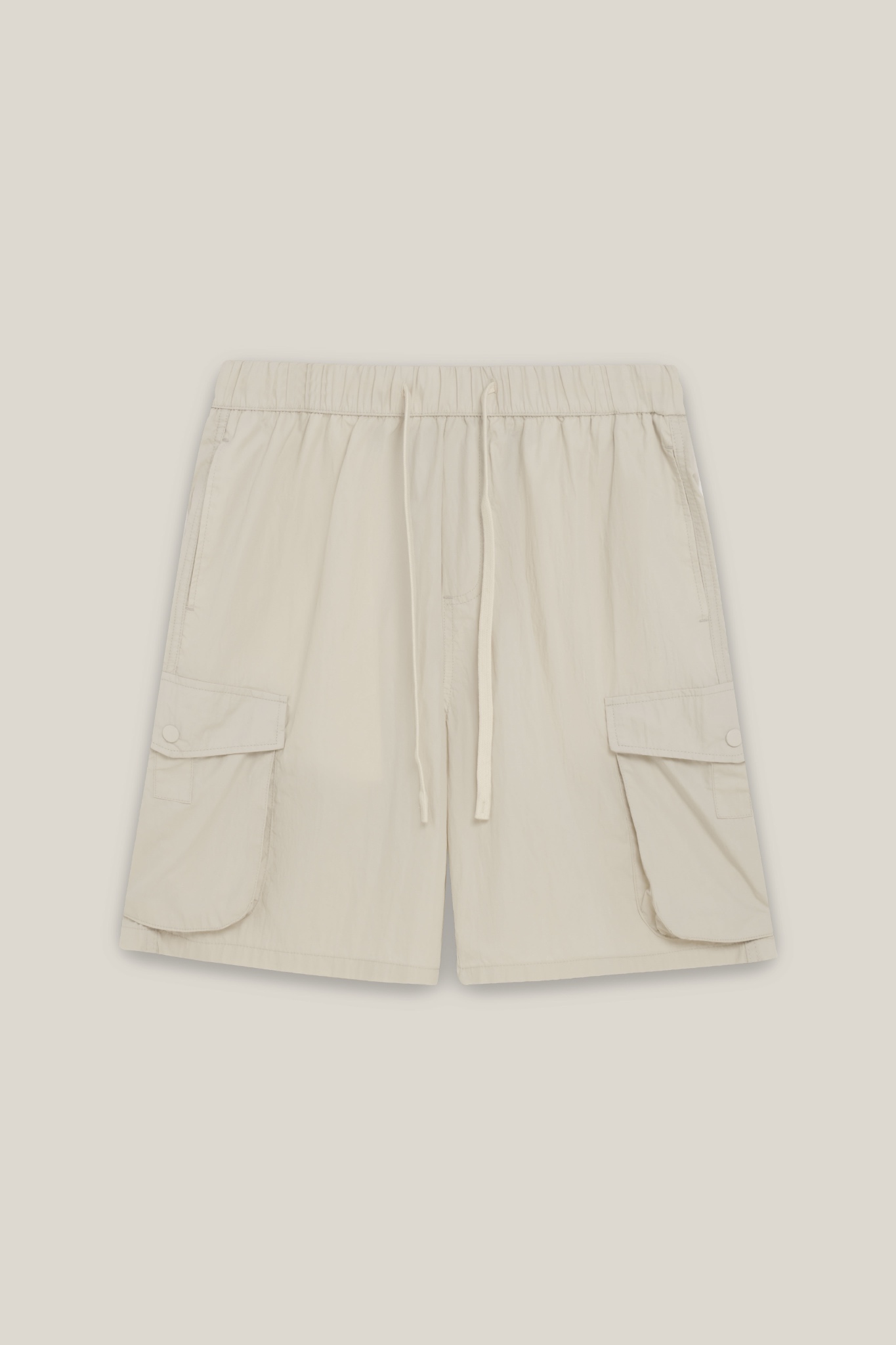 Alma Short White