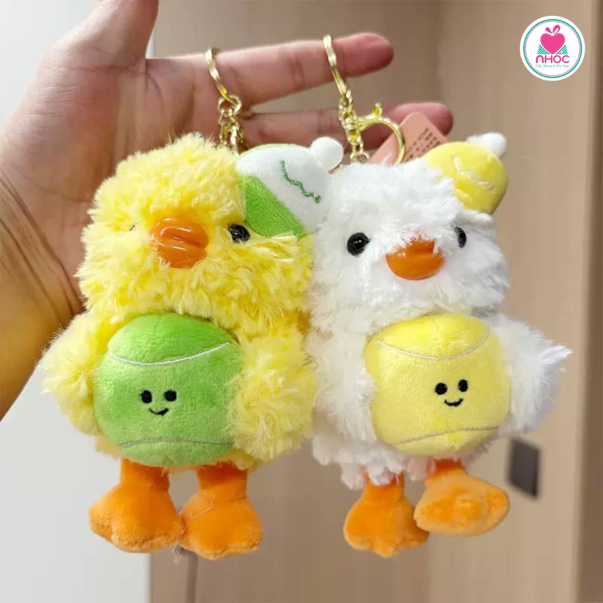 Móc khoá bông vịt ôm quả bóng lông xù 2m - 127525