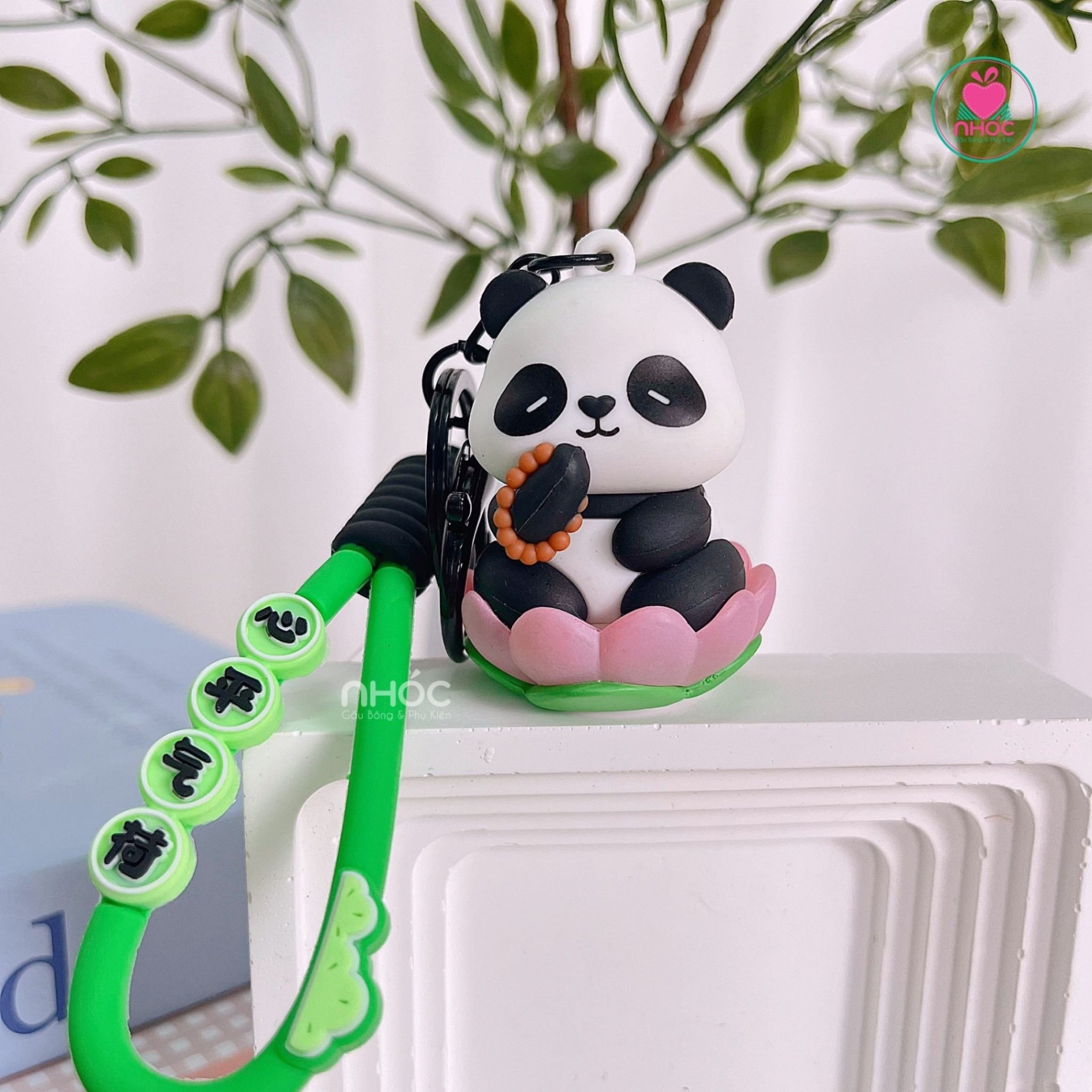 Móc khoá Poly thú ngồi đoá sen - Panda - 7501