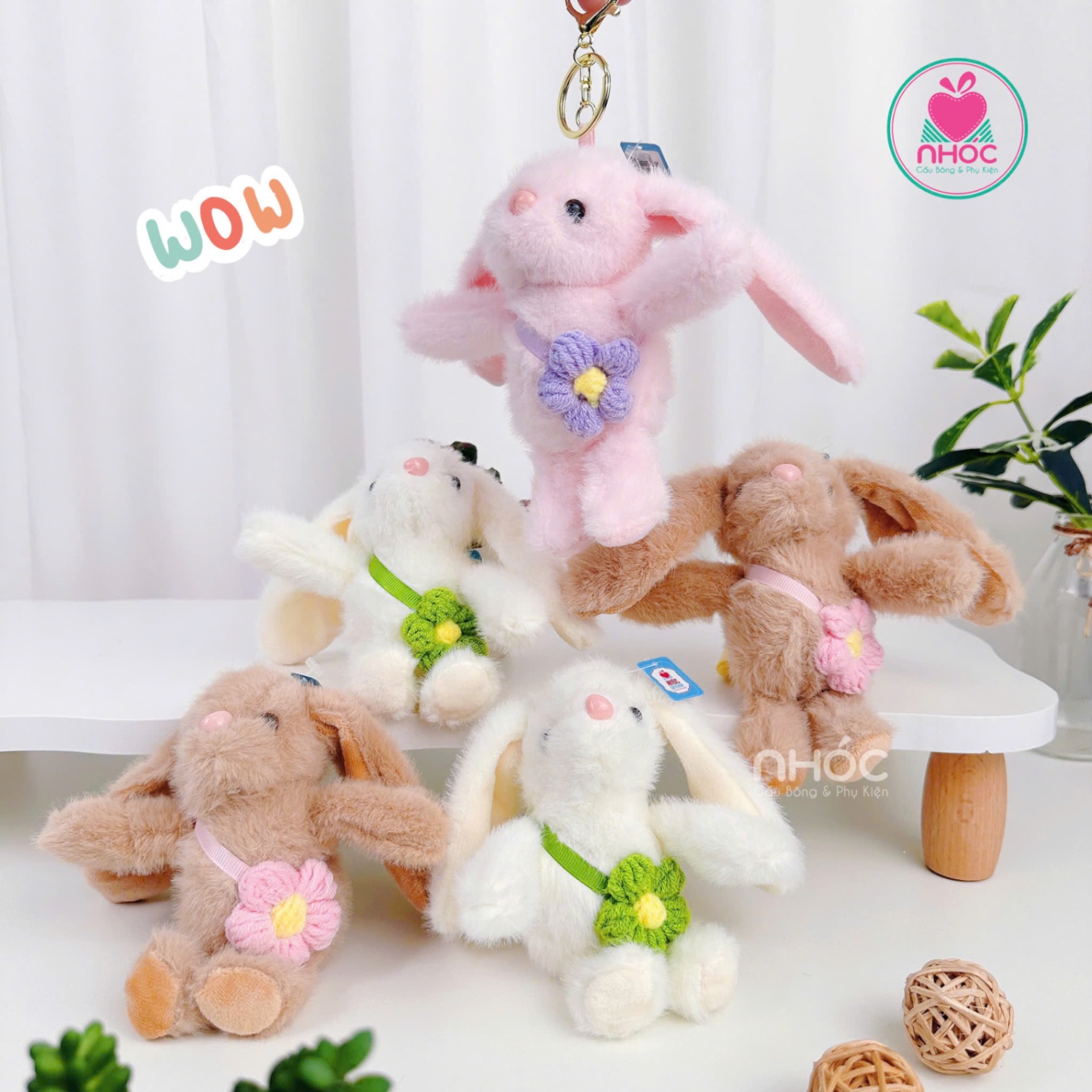 Móc khoá bông thỏ tai dài đeo túi hoa thơm - 7501