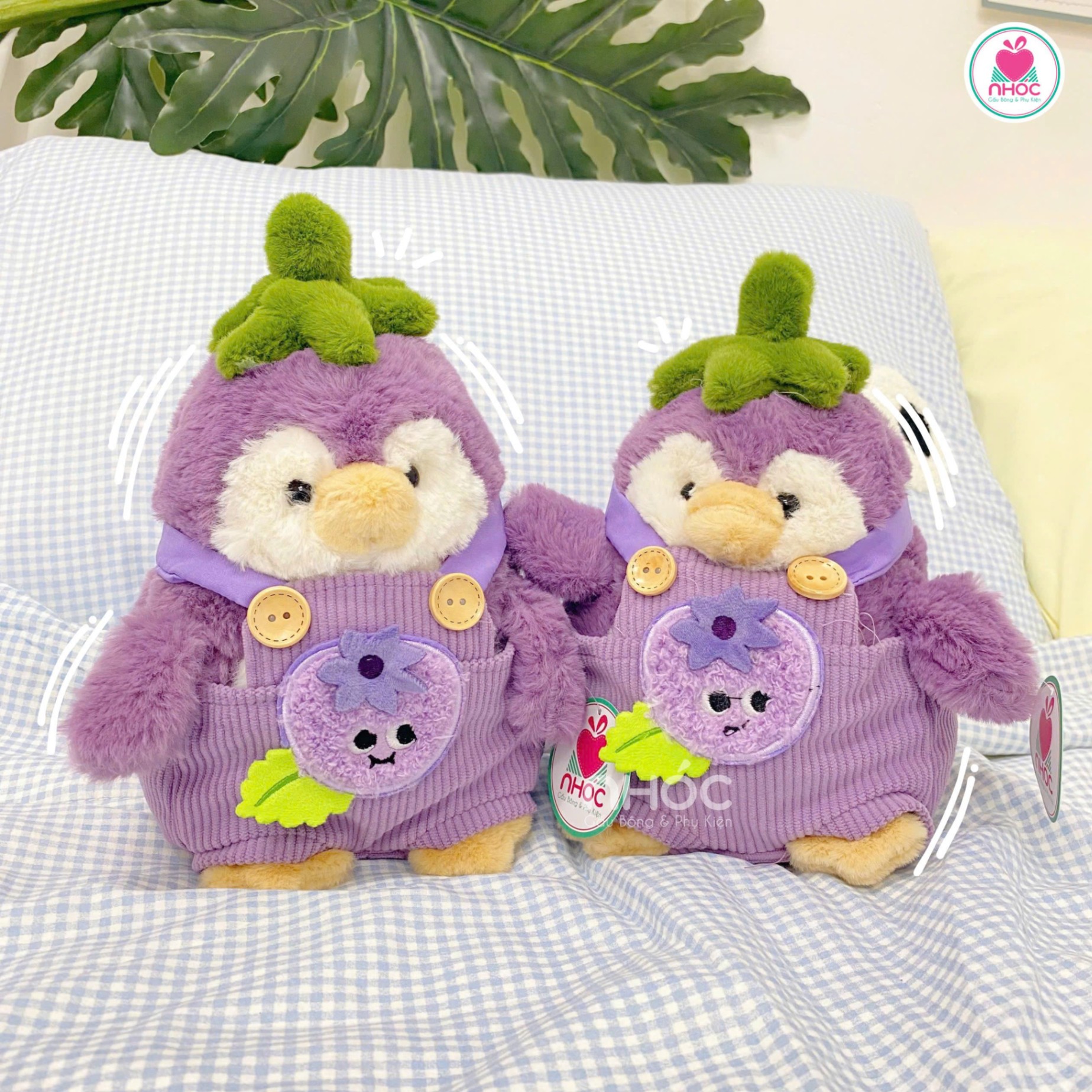 Thú bông Chim cánh cụt cosplay cà tím mặc yếm - 4032025