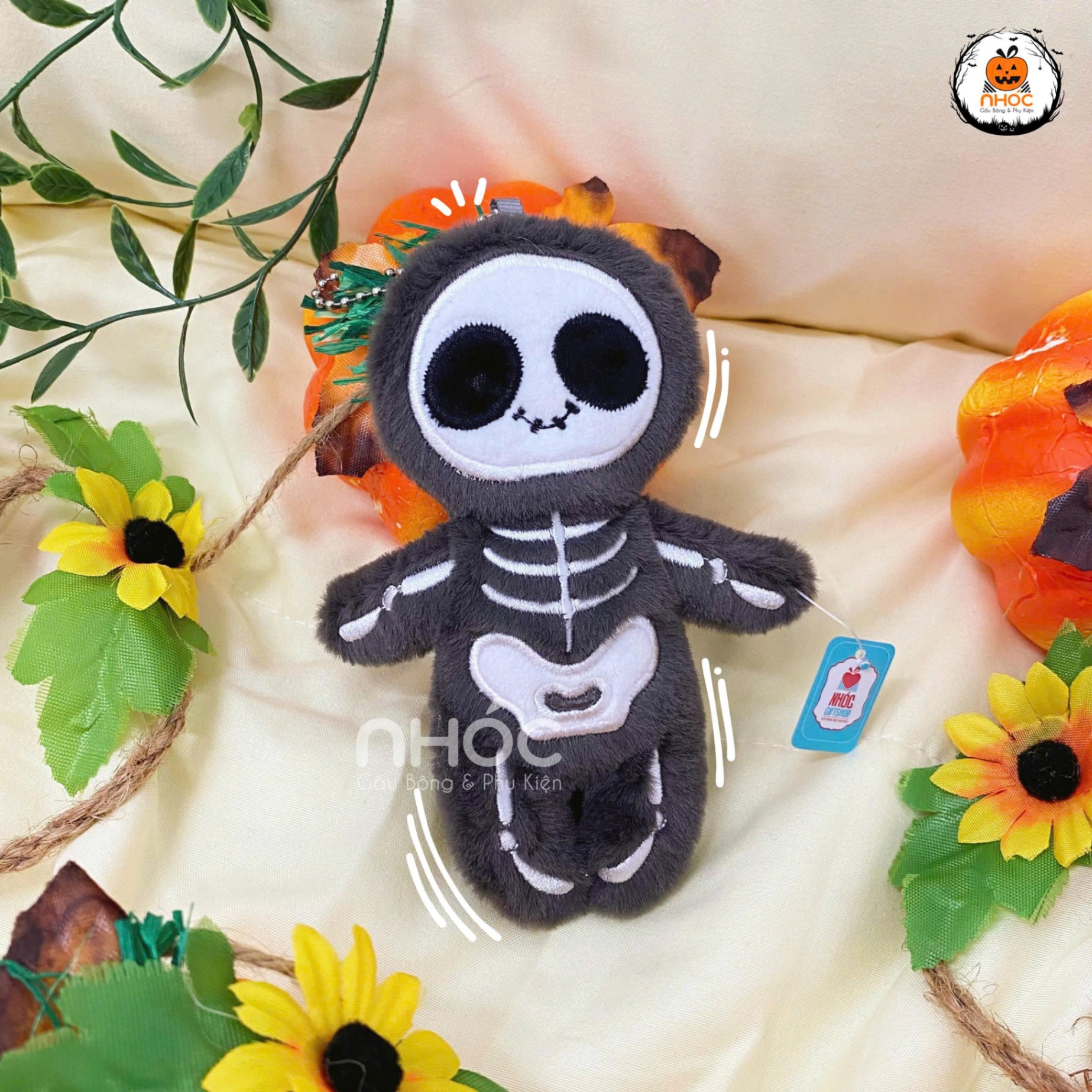 Móc khóa bông Halloween lông xù - Sekeleton - 106525