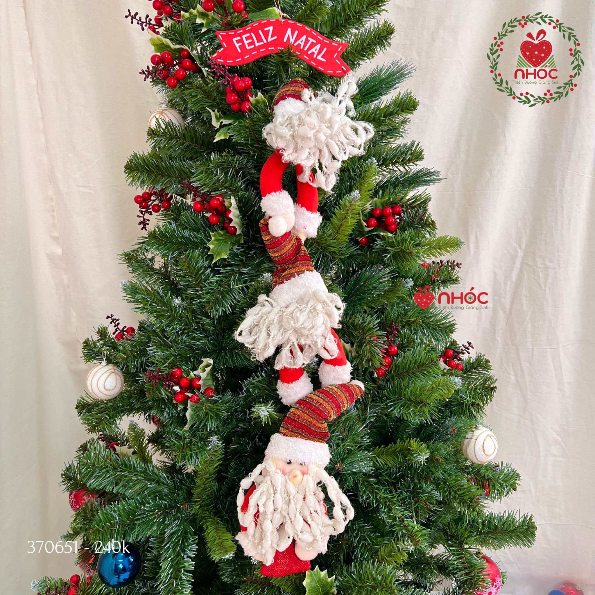 Bảng treo dây 3 ông già noel 24001