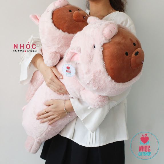 Gối ôm gấu we bare bears mặc áo thú lông mịn - Heo - Hồng - 60280