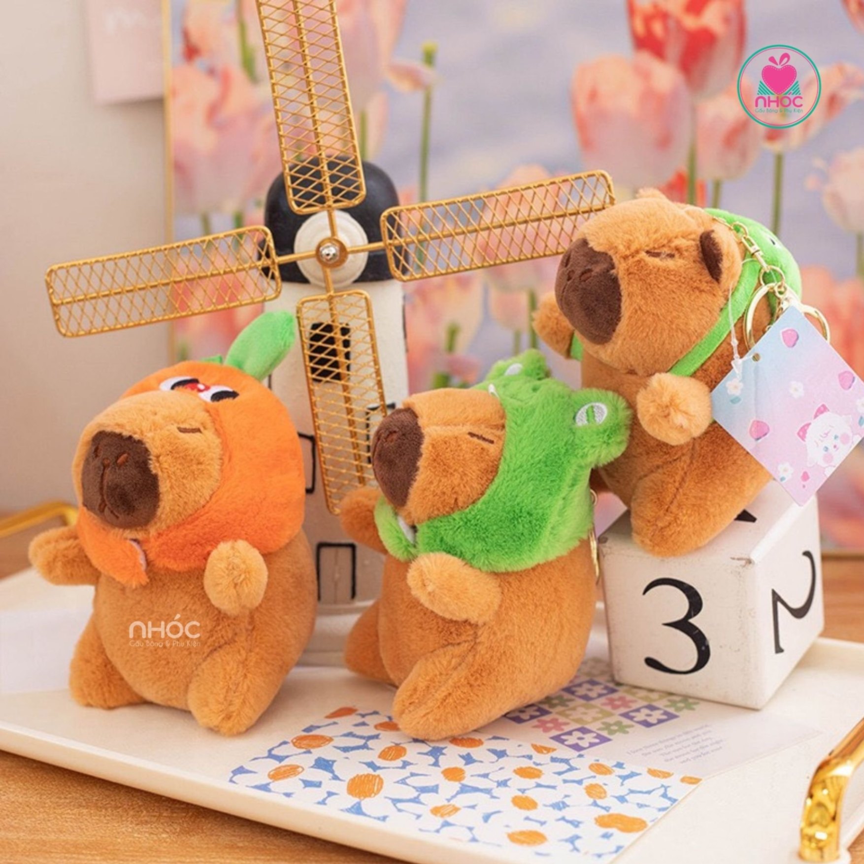 Móc khoá bông Capybara đội nón thú 2m OD - 8501